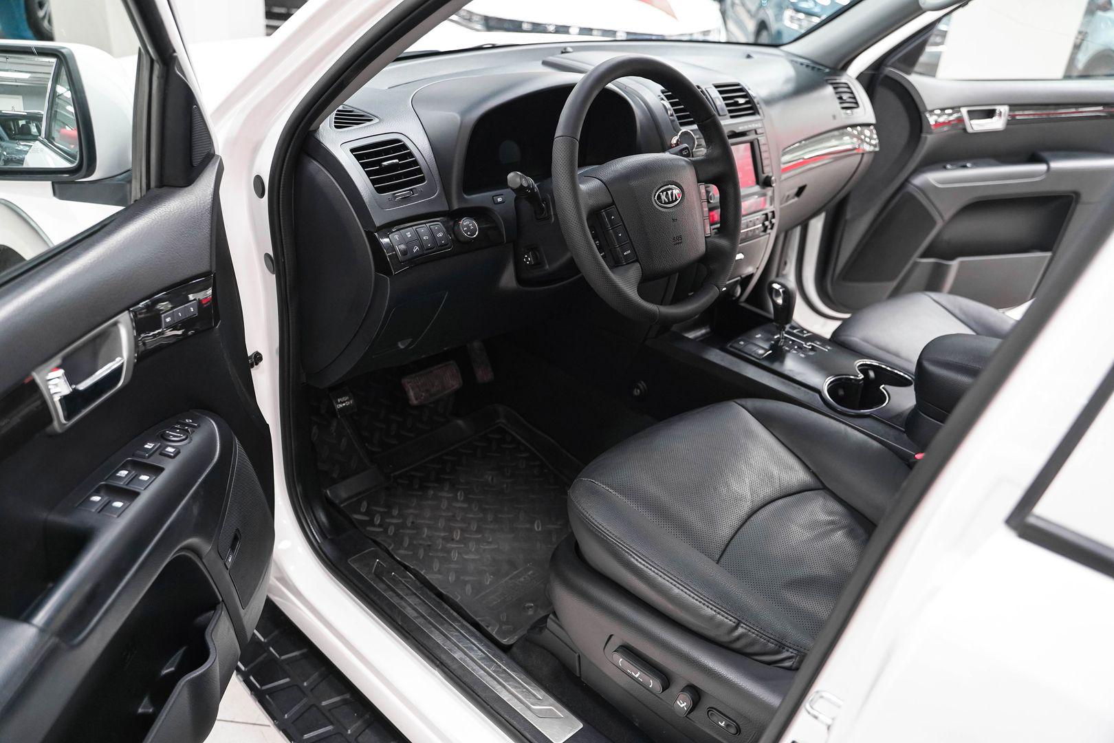 Kia Mohave 2011, белый, ДЦ Орехово