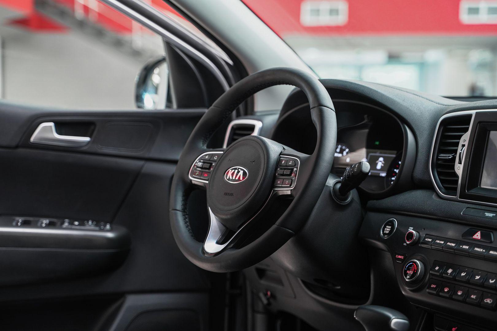 Kia Sportage 2018, серебряный, ДЦ Орехово
