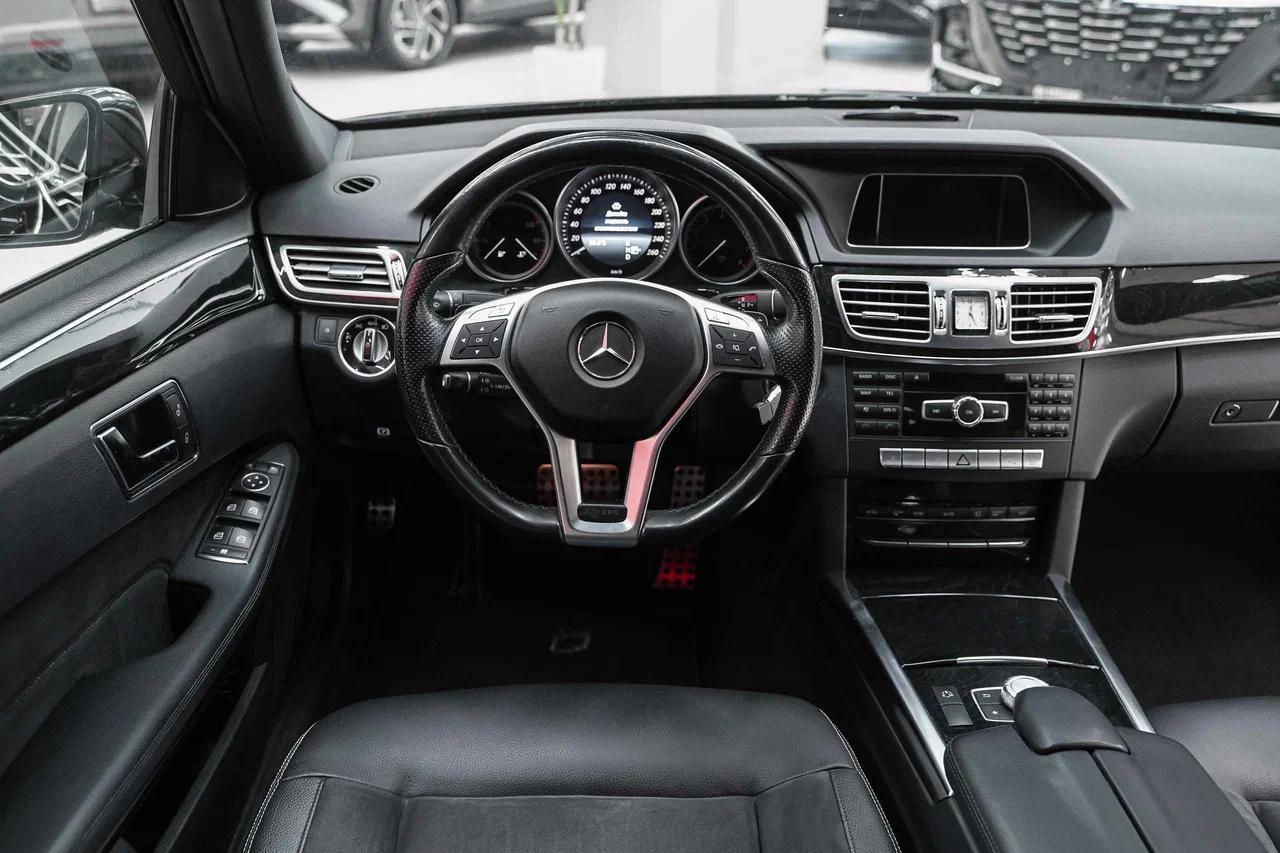 Mercedes-Benz E-Класс 2013, черный, ДЦ Орехово