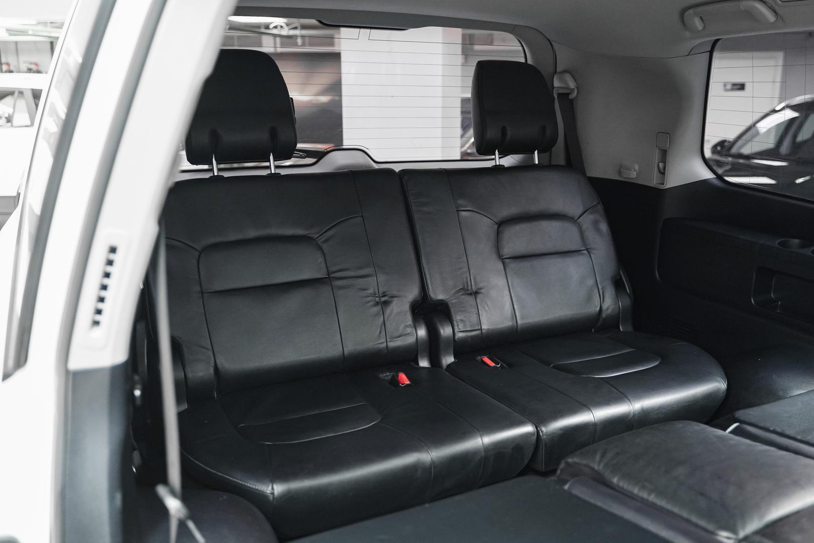 Toyota Land Cruiser 2011, белый, ДЦ Орехово