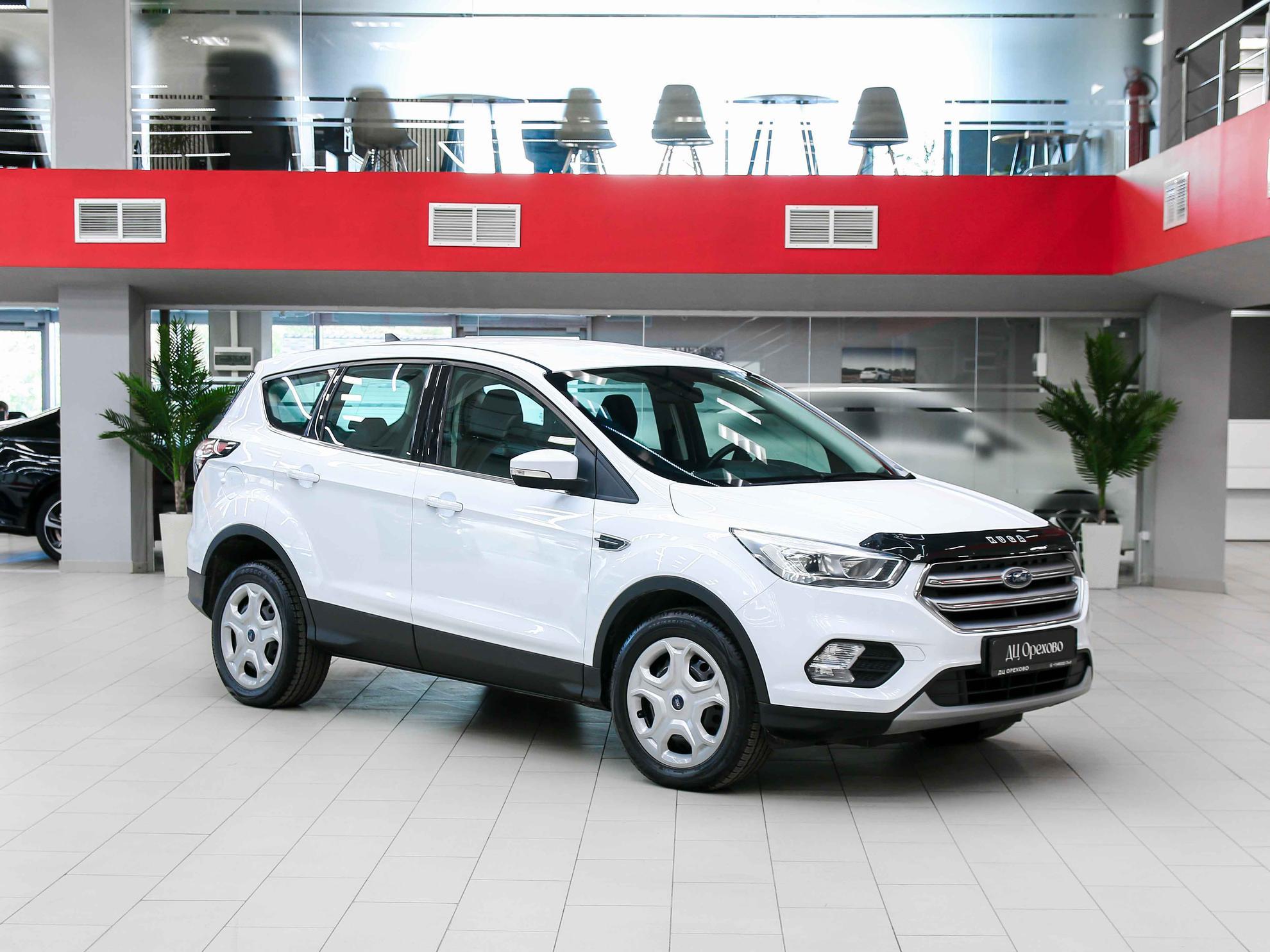 Ford Kuga 2018, белый, ДЦ Орехово