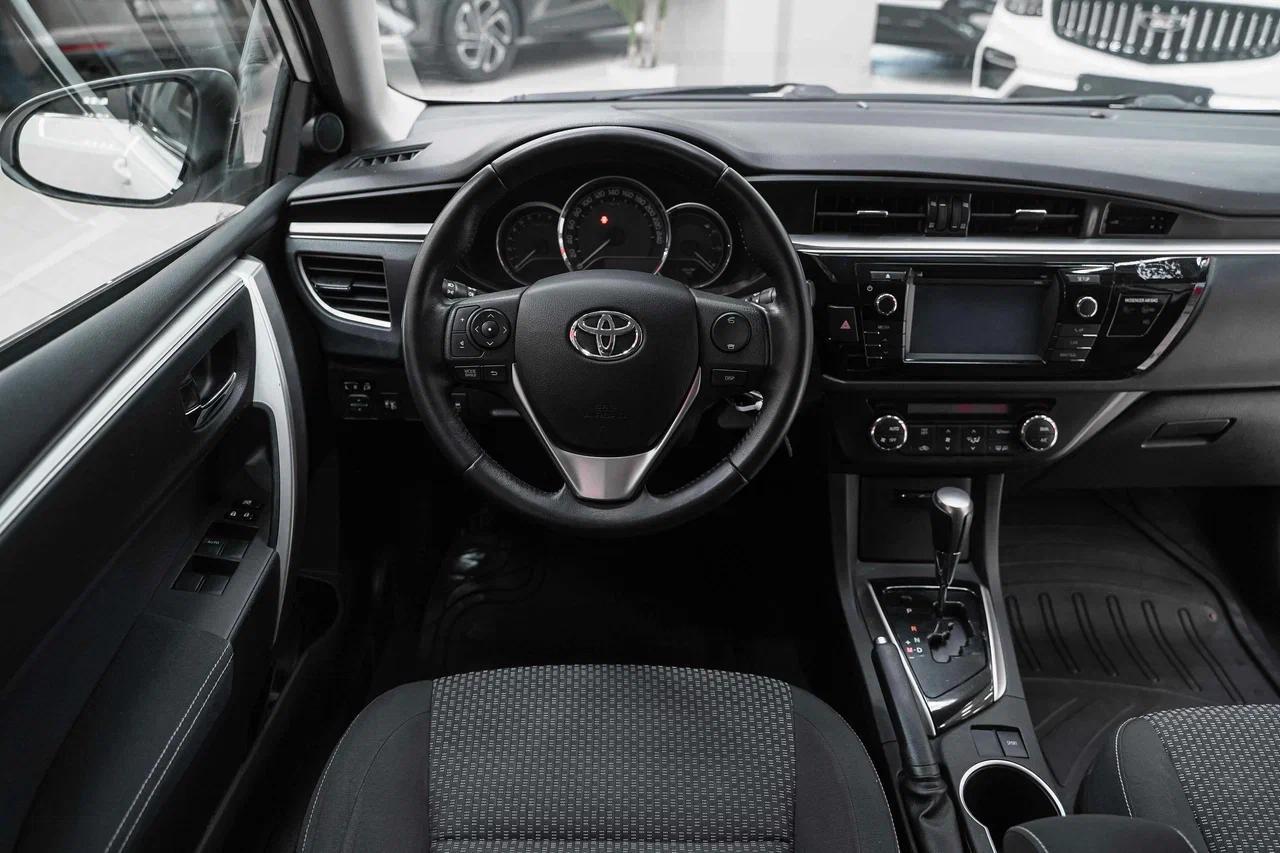 Toyota Corolla 2013, белый, ДЦ Орехово