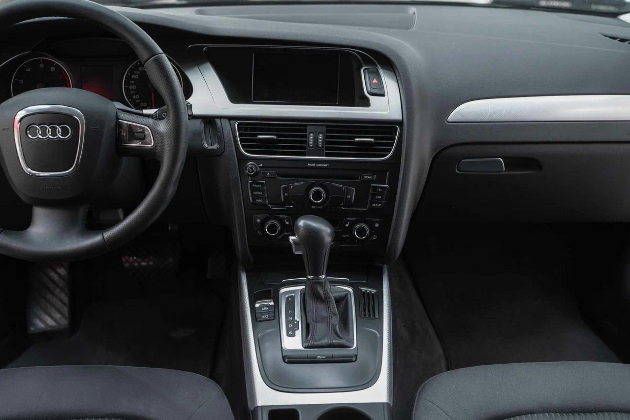 Audi A4 2010, черный, ДЦ Орехово