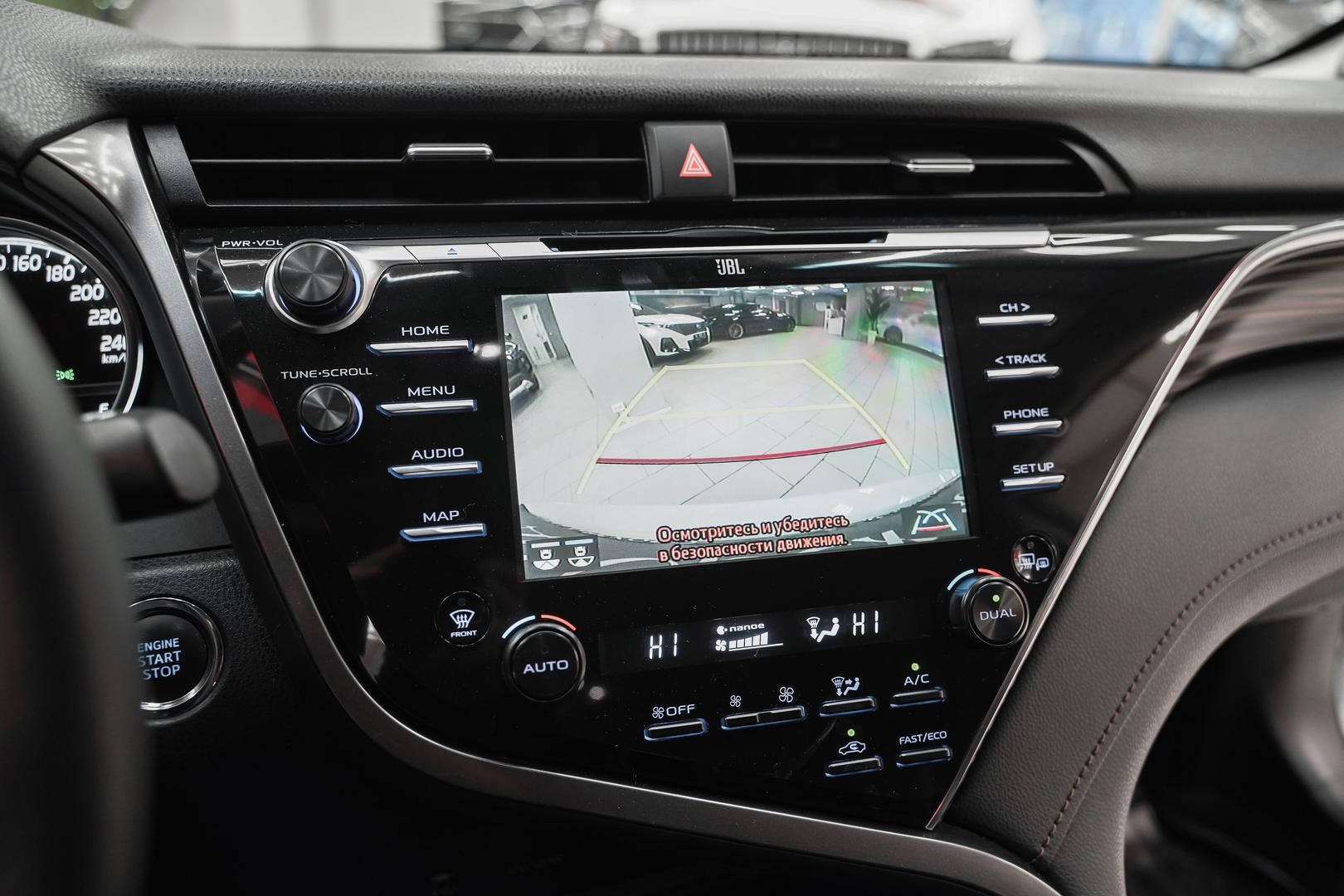 Toyota Camry 2020, белый, ДЦ Орехово