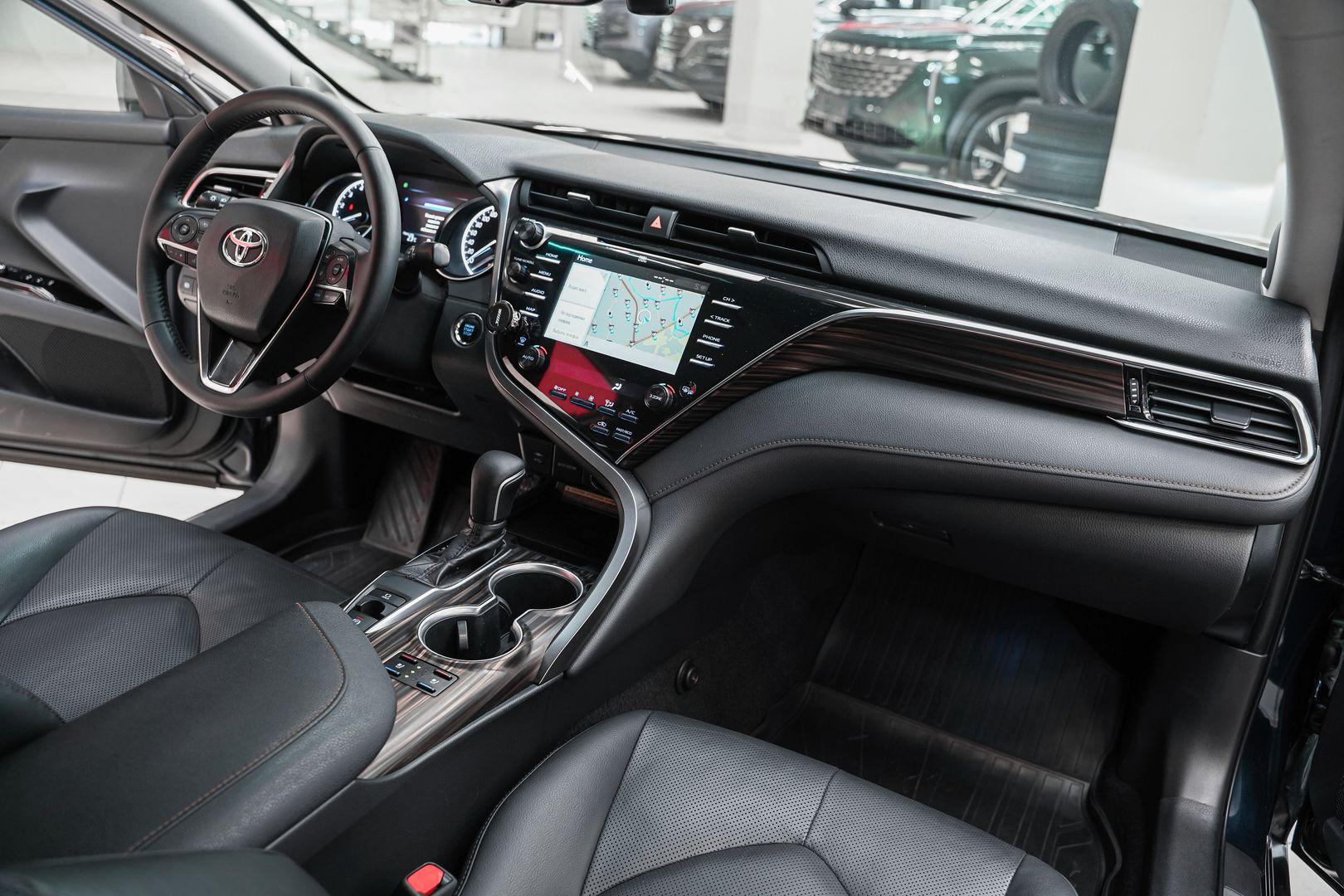 Toyota Camry 2018, синий, ДЦ Орехово