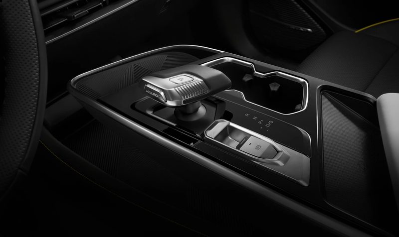 BAIC X55, рычаг переключения передач крупным планом