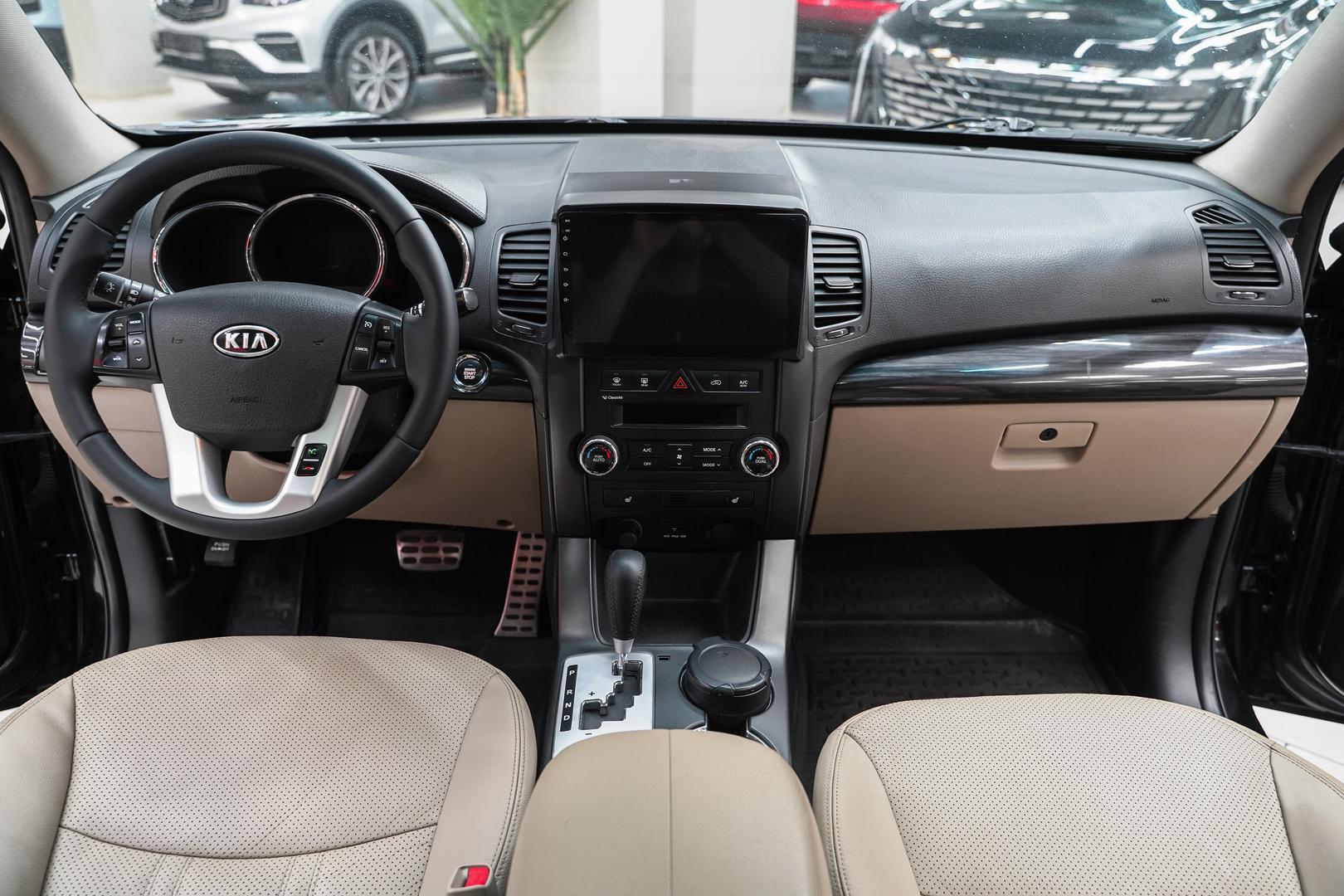 Kia Sorento 2011, черный, ДЦ Орехово
