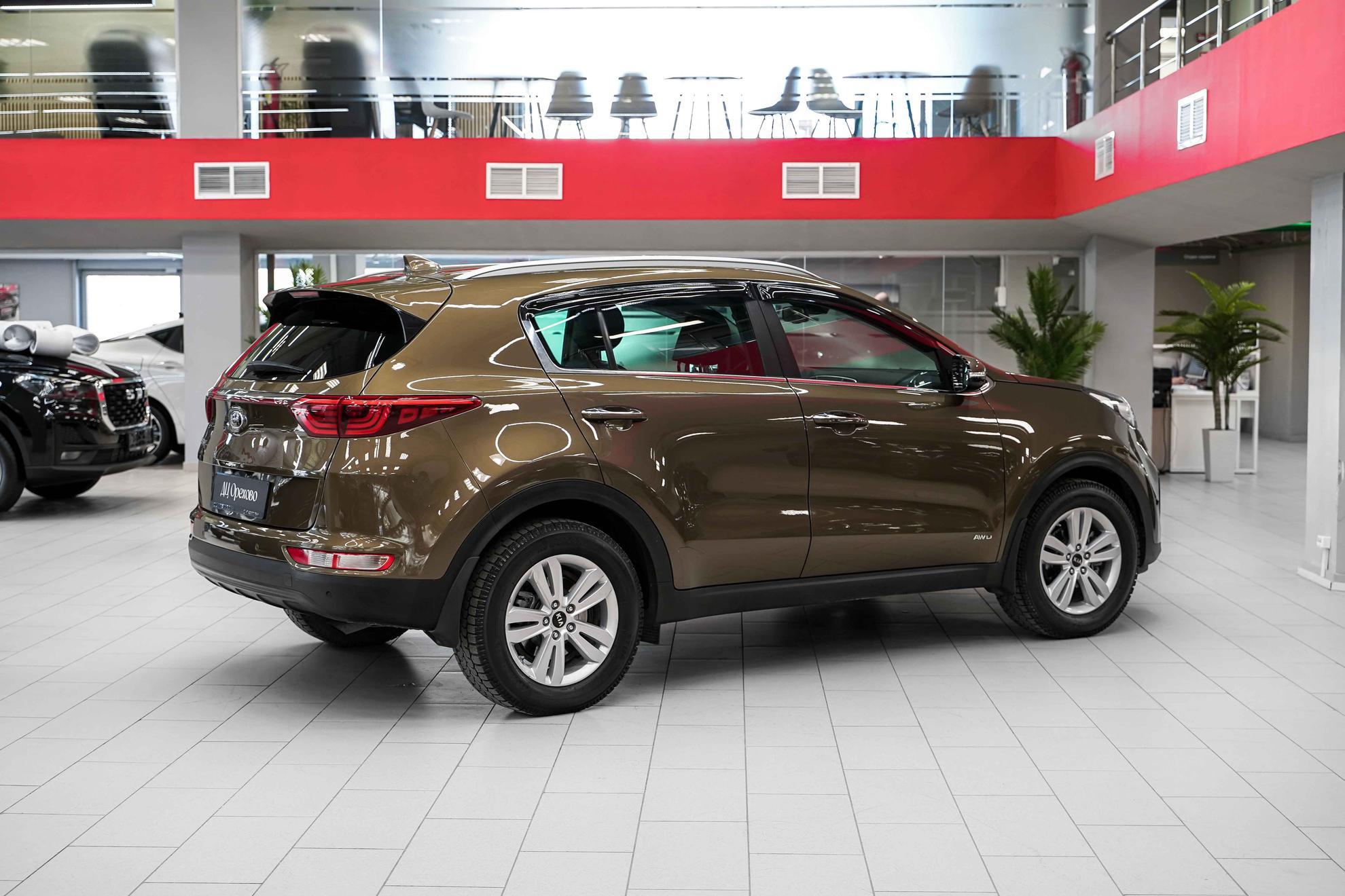 Kia Sportage 2016, зеленый, ДЦ Орехово