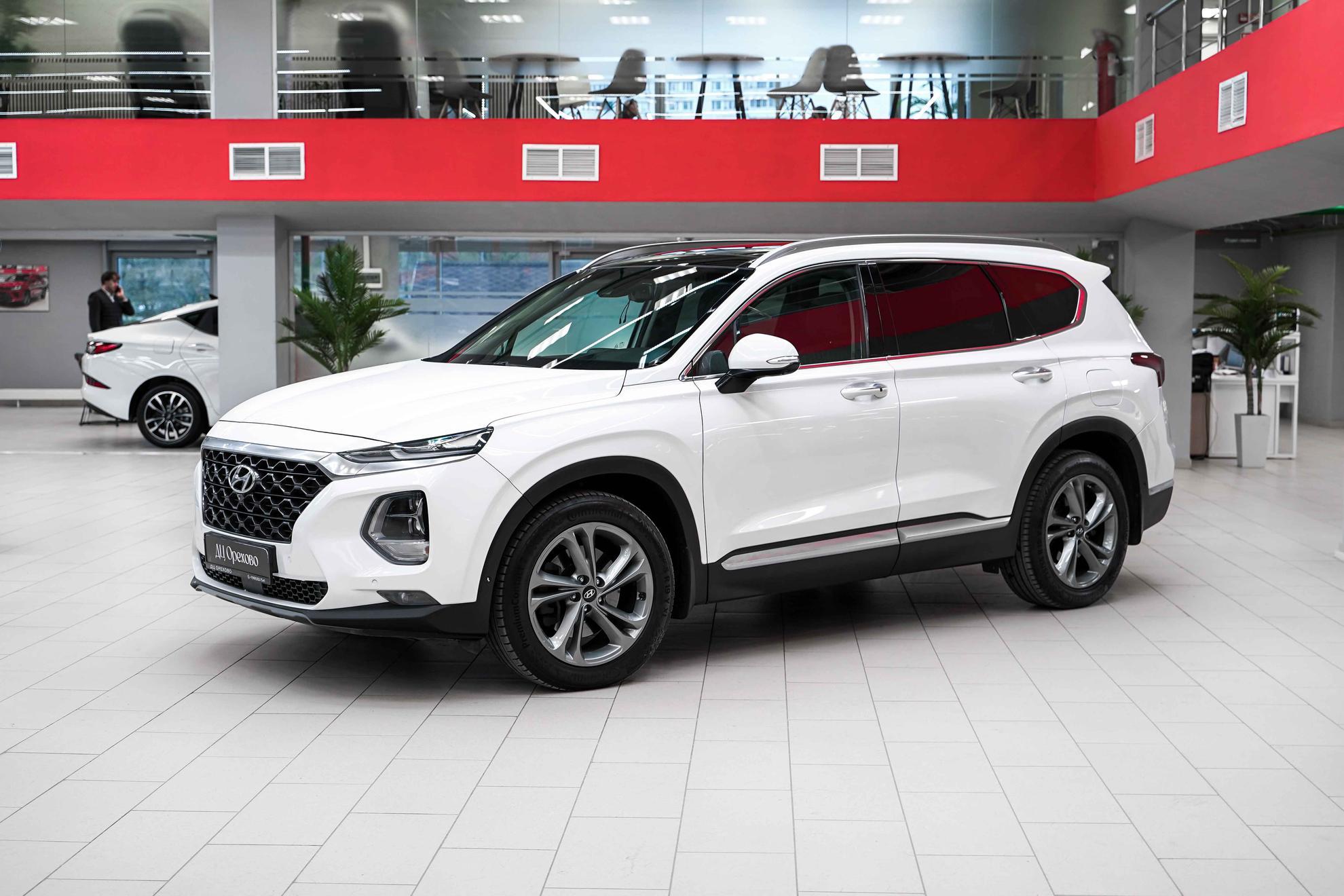 Hyundai Santa Fe 2018, белый, ДЦ Орехово