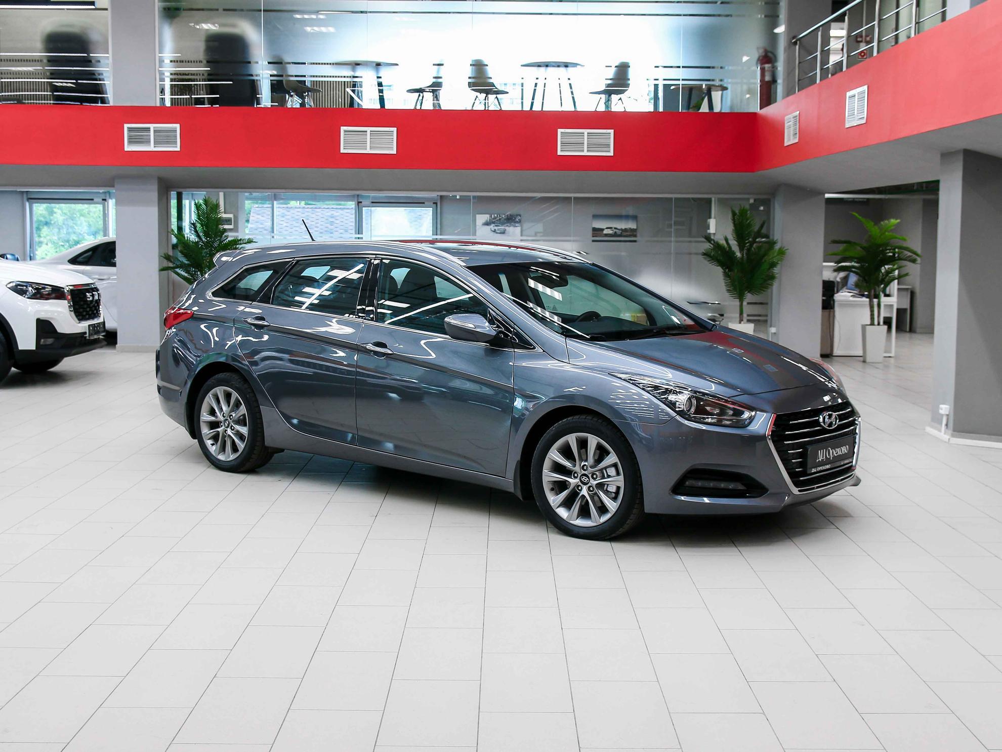 Hyundai i40 2016, серый, ДЦ Орехово