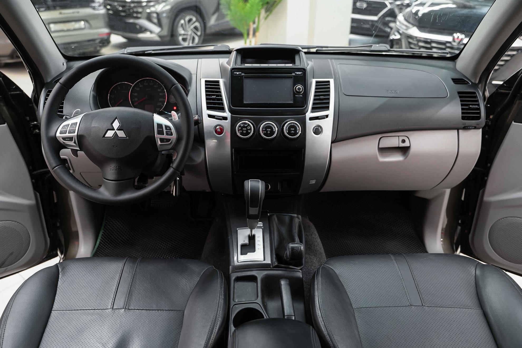 Mitsubishi Pajero Sport 2015, коричневый, ДЦ Орехово