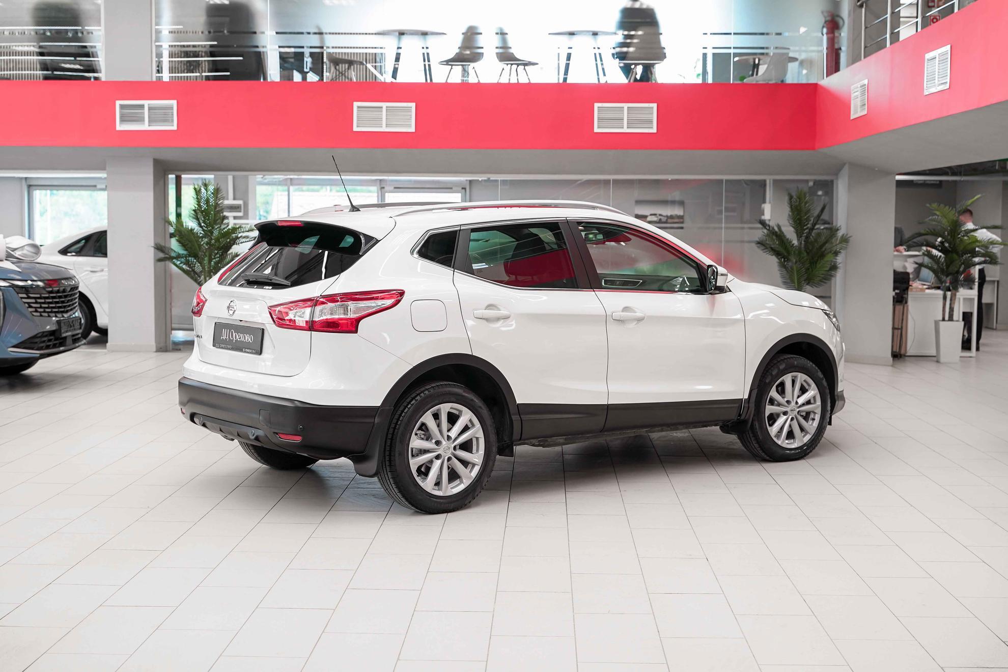 Nissan Qashqai 2014, белый, ДЦ Орехово