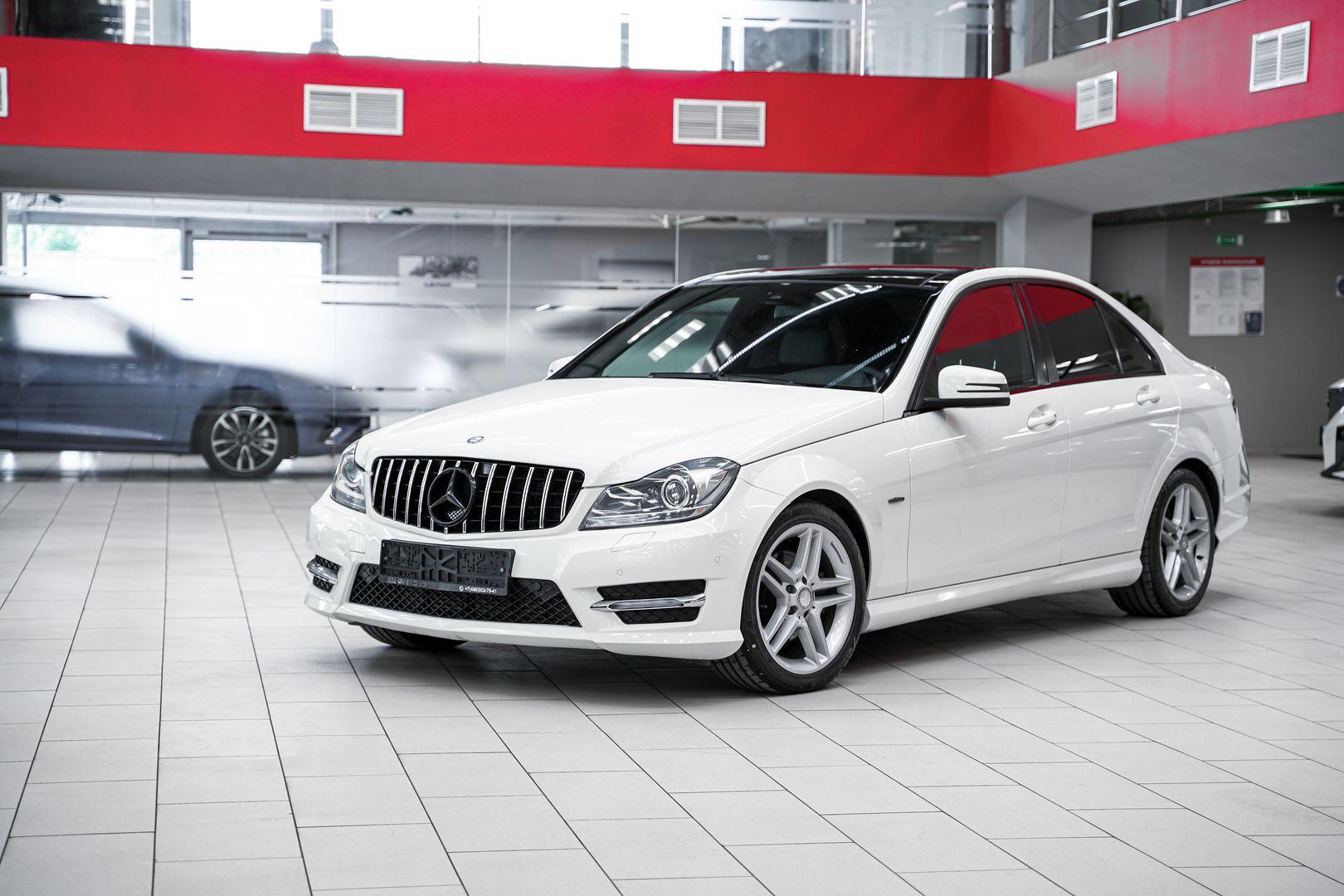 Mercedes-Benz C-Класс 2012, белый, ДЦ Орехово