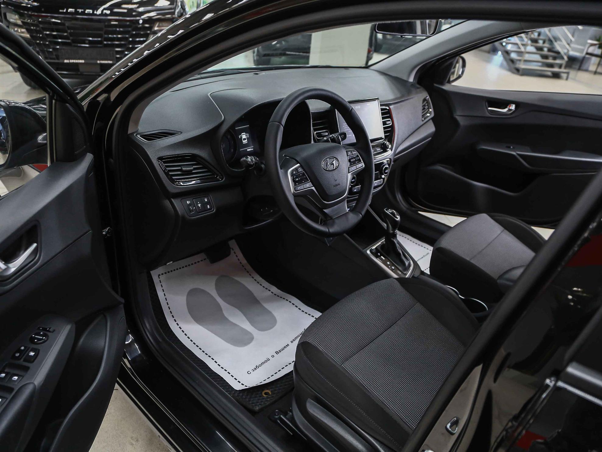 Hyundai Solaris 2021, черный, ДЦ Орехово