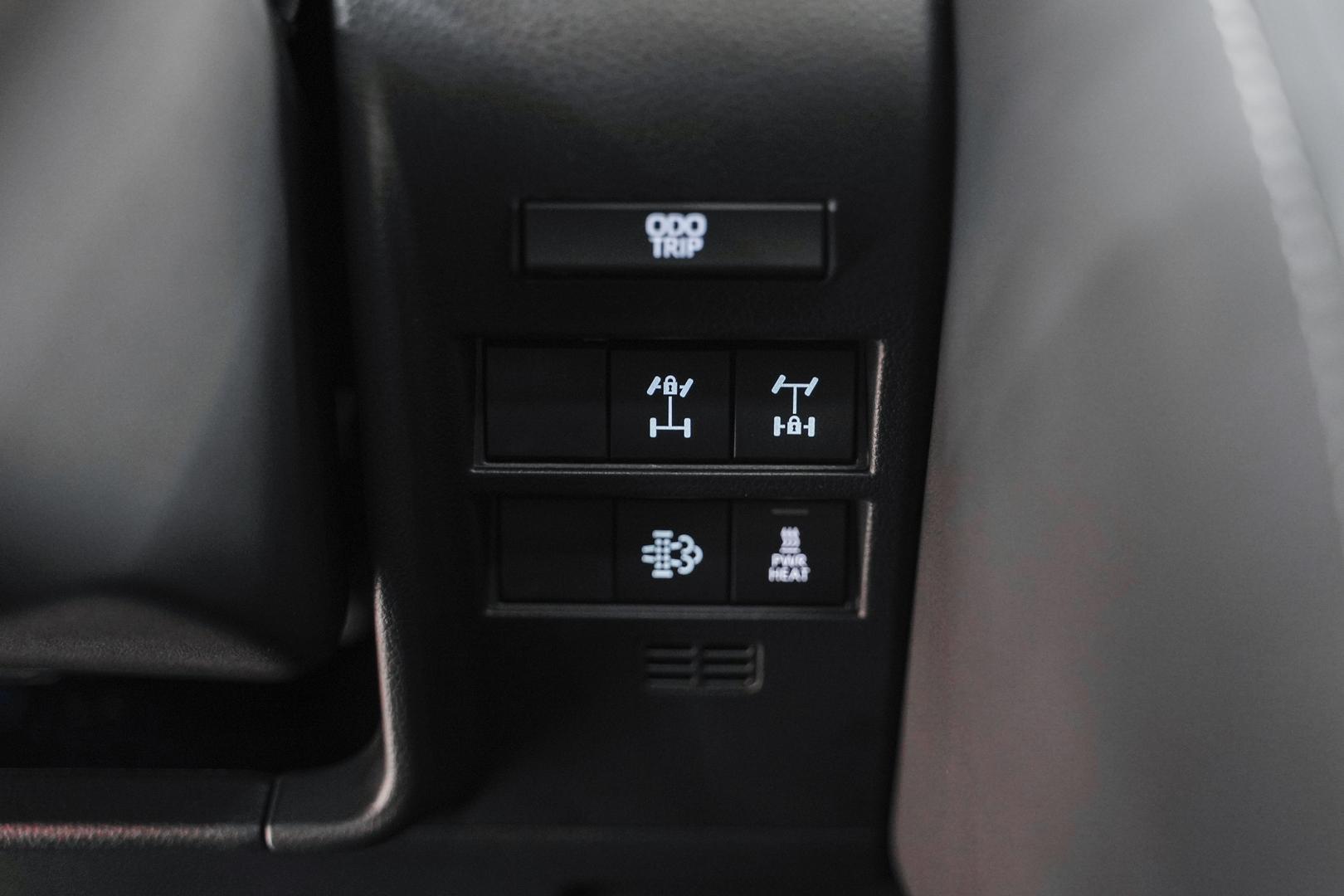 Toyota Land Cruiser 2025, черный, ДЦ Орехово