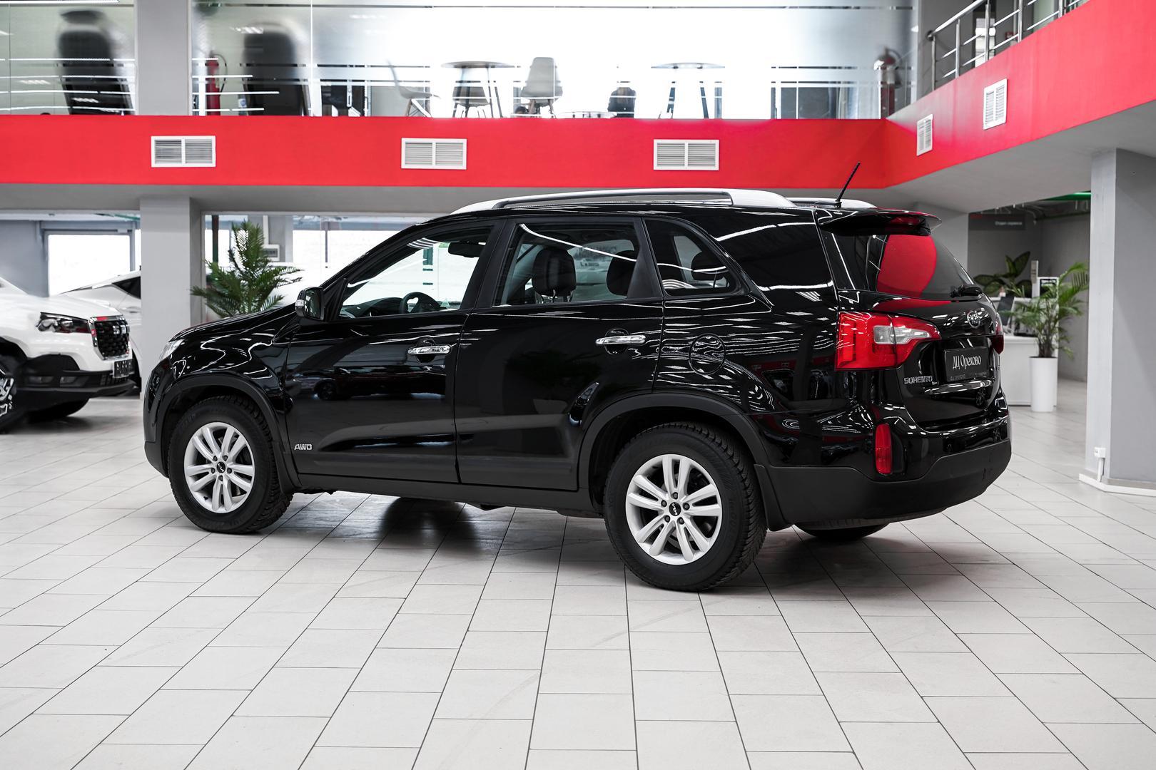 Kia Sorento 2013, черный, ДЦ Орехово