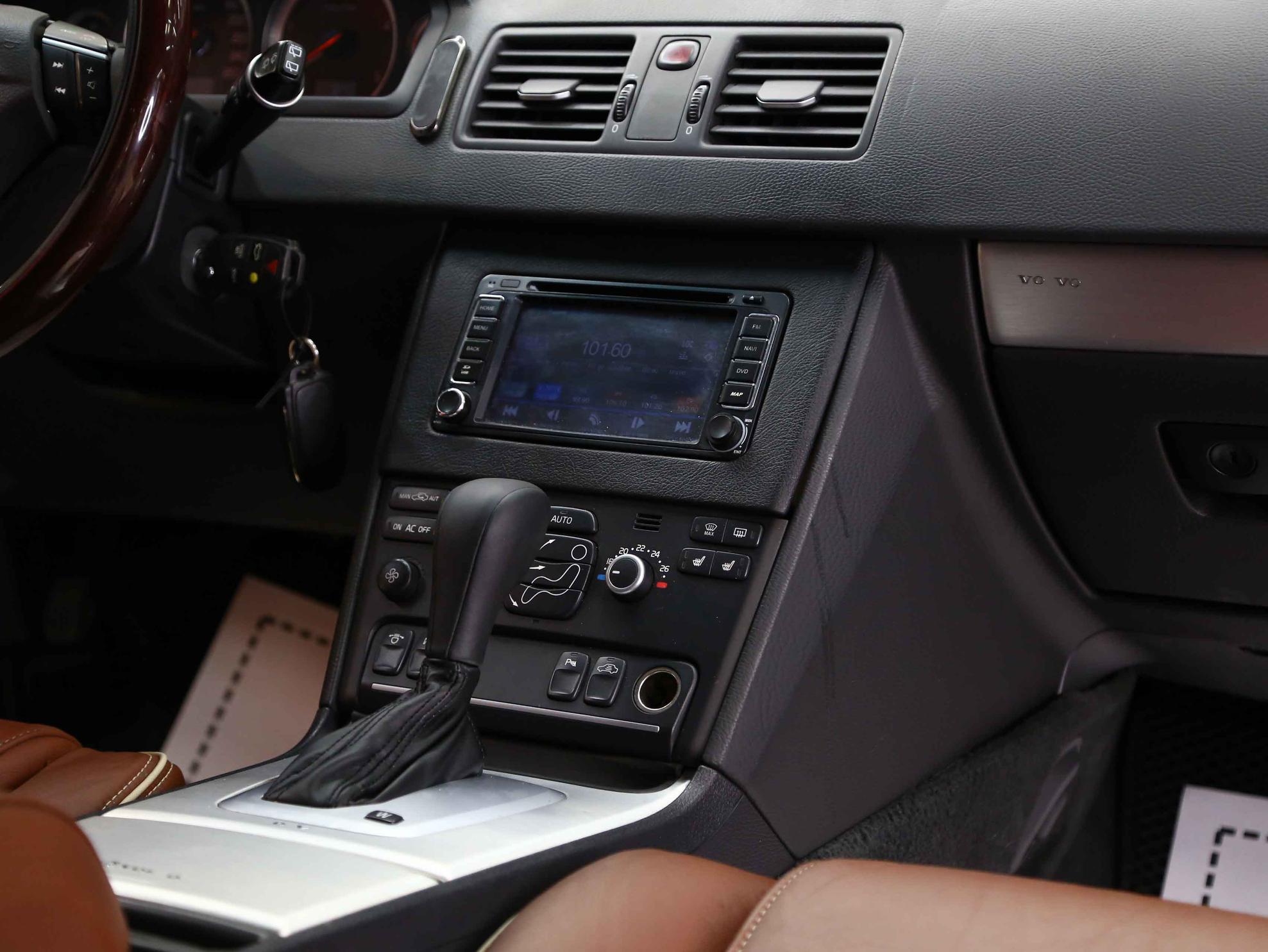Volvo XC90 2014, черный, ДЦ Орехово