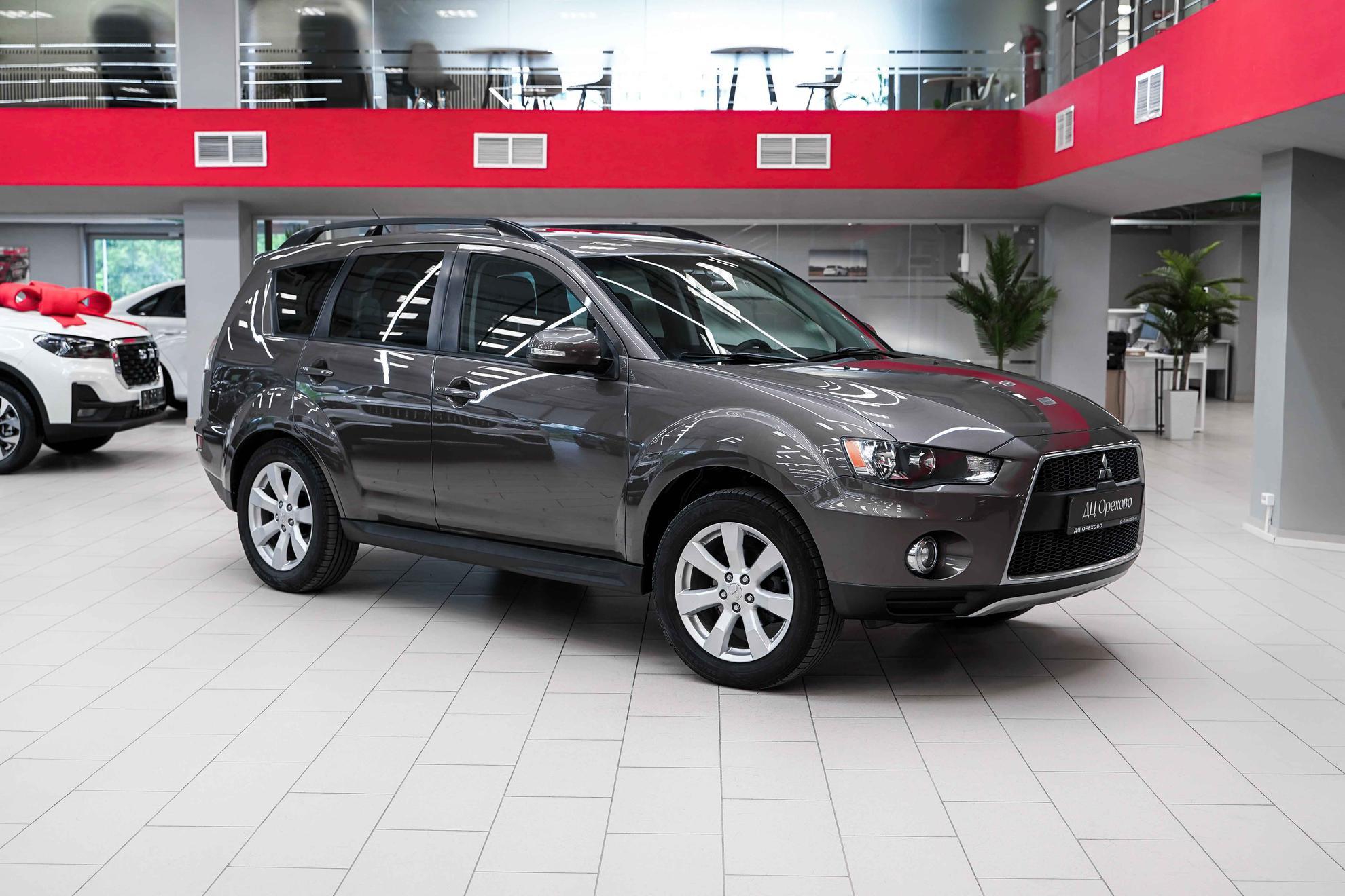 Mitsubishi Outlander 2012, коричневый, ДЦ Орехово