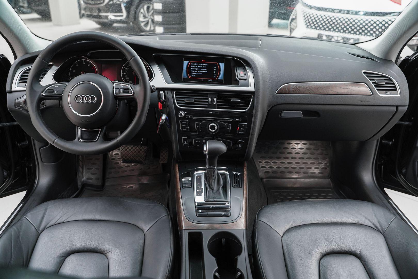 Audi A4 2014, черный, ДЦ Орехово