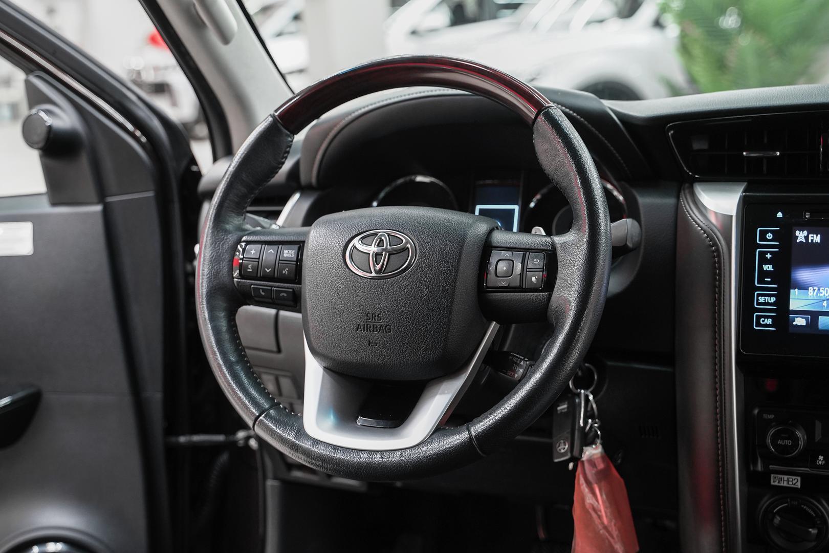 Toyota Fortuner 2017, коричневый, ДЦ Орехово