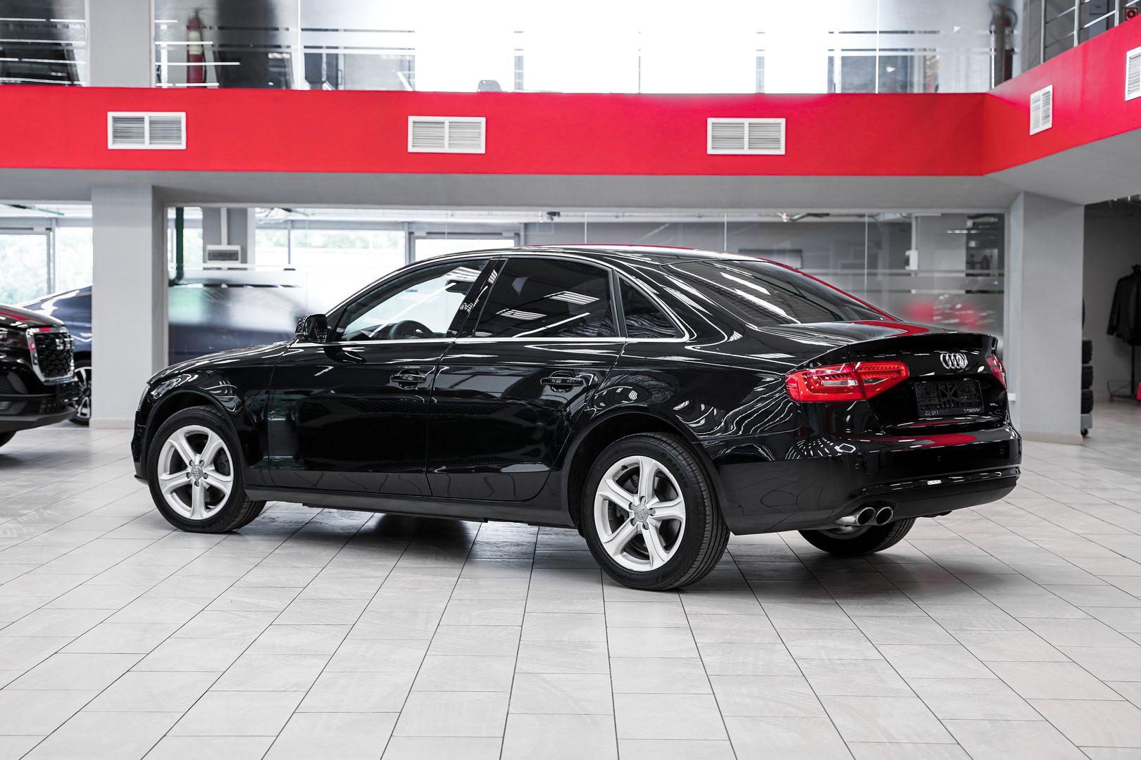 Audi A4 2014, черный, ДЦ Орехово