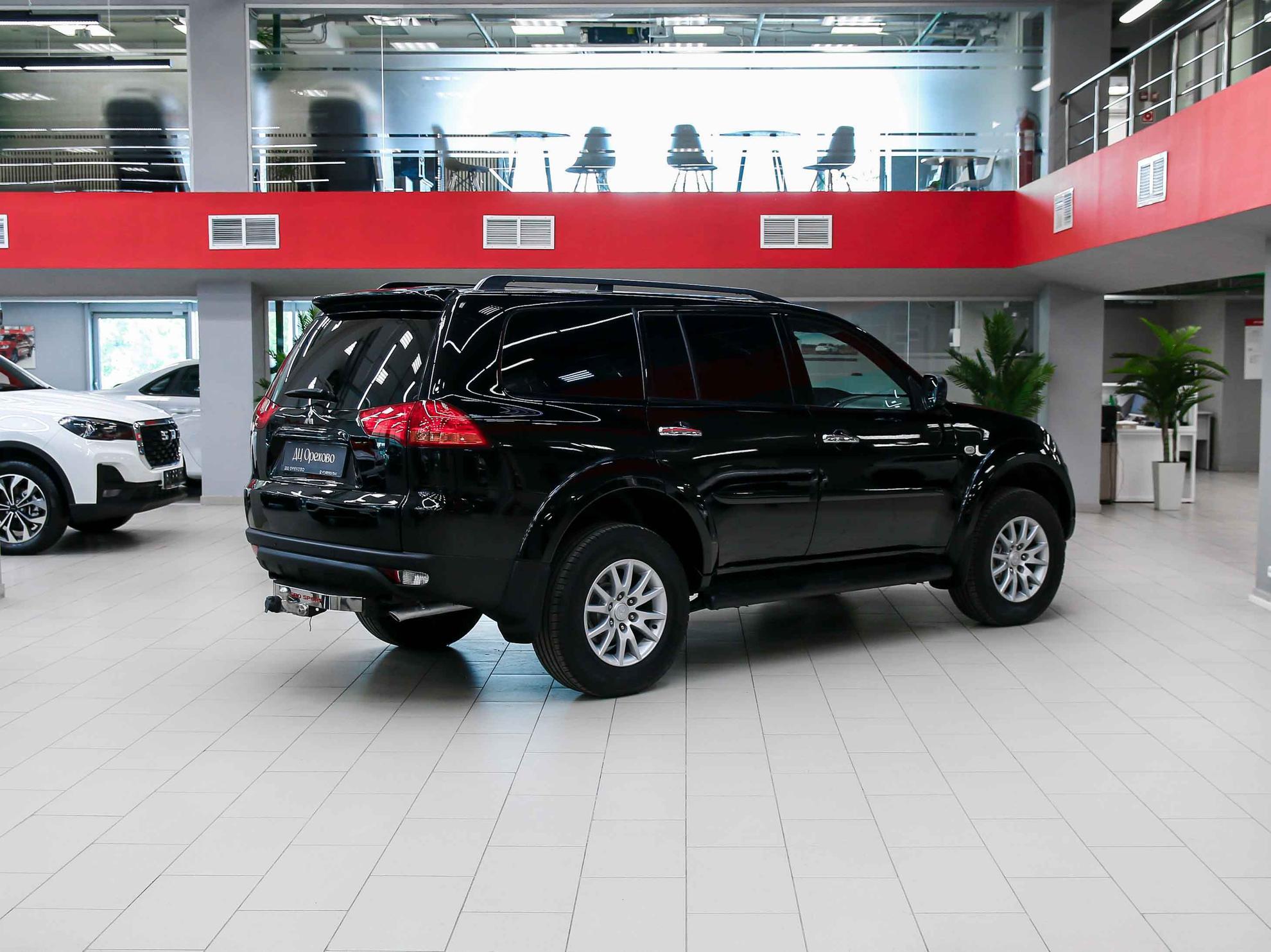 Mitsubishi Pajero Sport 2011, черный, ДЦ Орехово