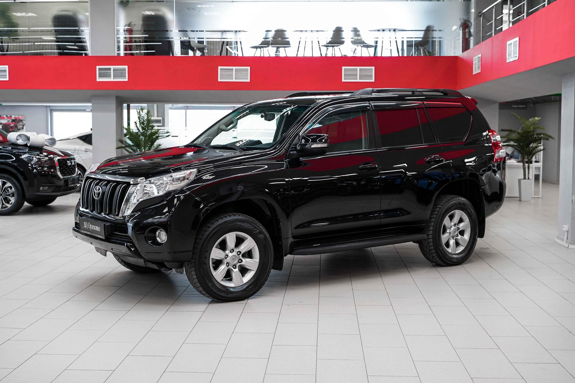 Toyota Land Cruiser Prado 2013, черный, ДЦ Орехово