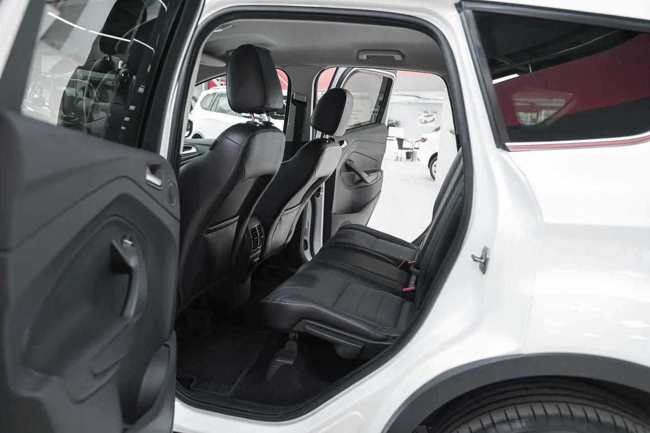 Ford Kuga 2015, белый, ДЦ Орехово
