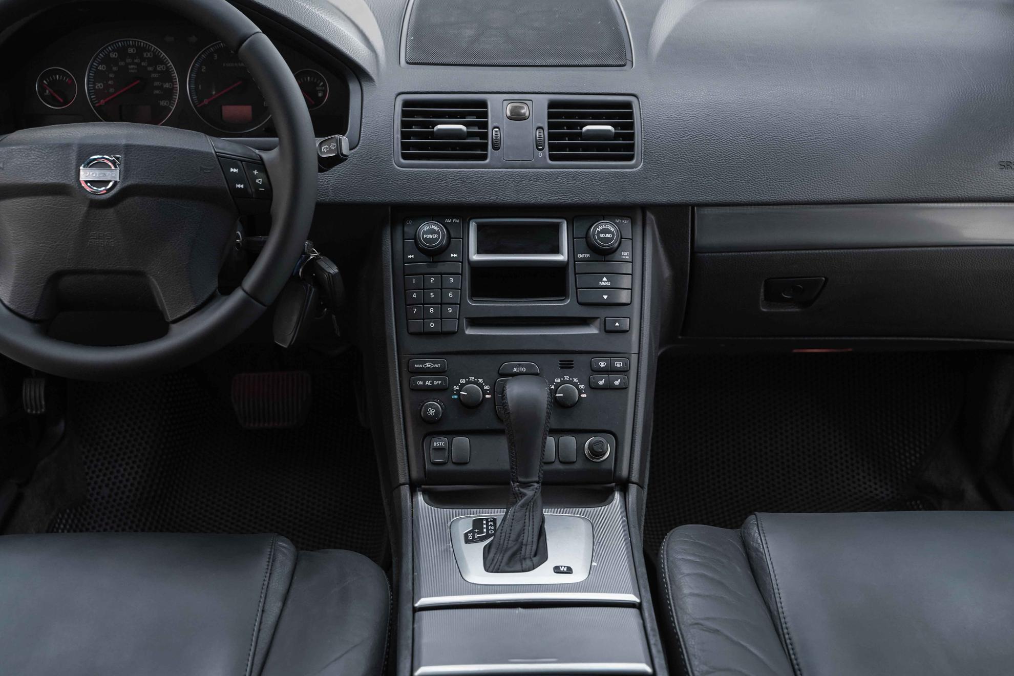 Volvo XC90 2004, серый, ДЦ Орехово