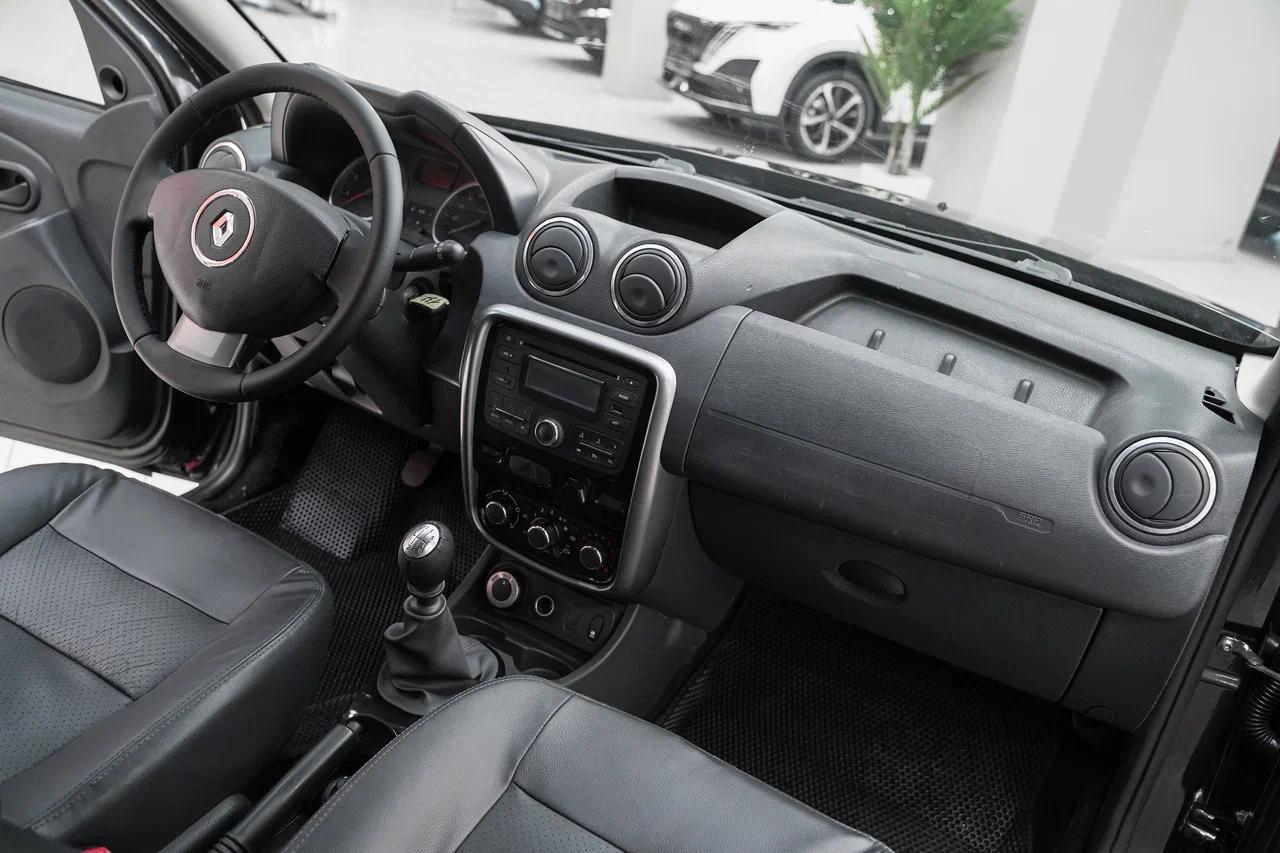 Renault Duster 2012, черный, ДЦ Орехово
