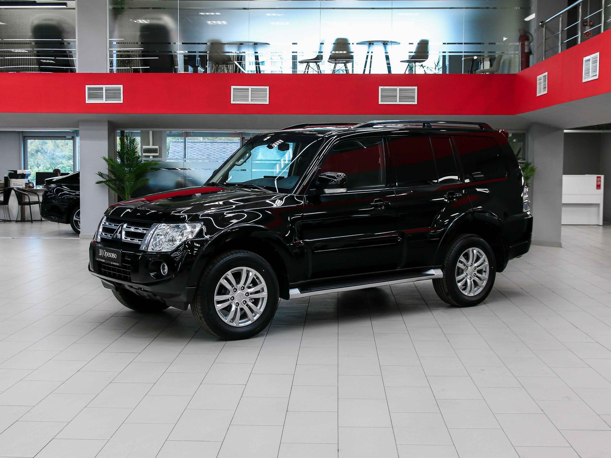 Mitsubishi Pajero 2013, черный, ДЦ Орехово
