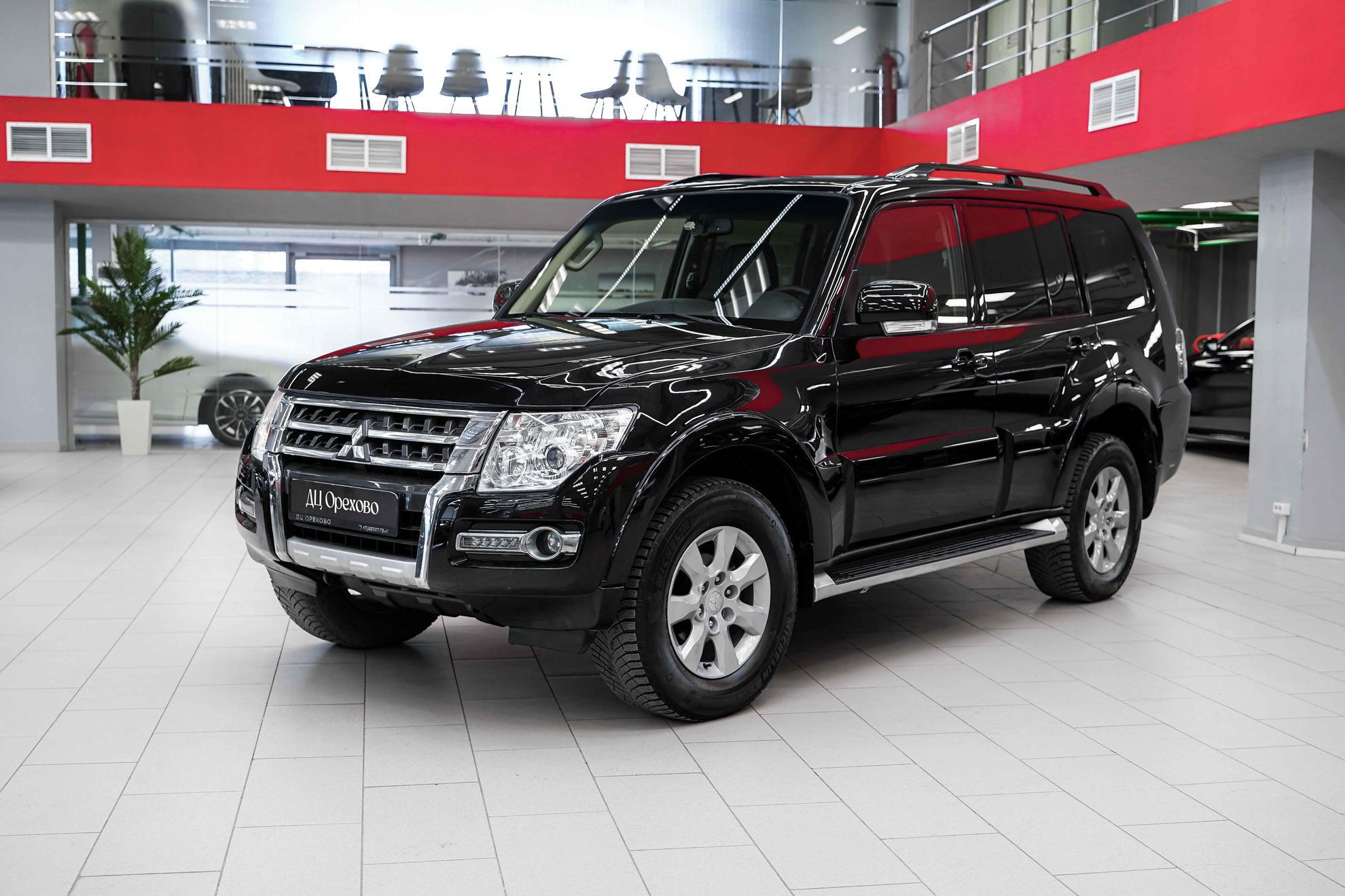 Mitsubishi Pajero 2014, черный, ДЦ Орехово