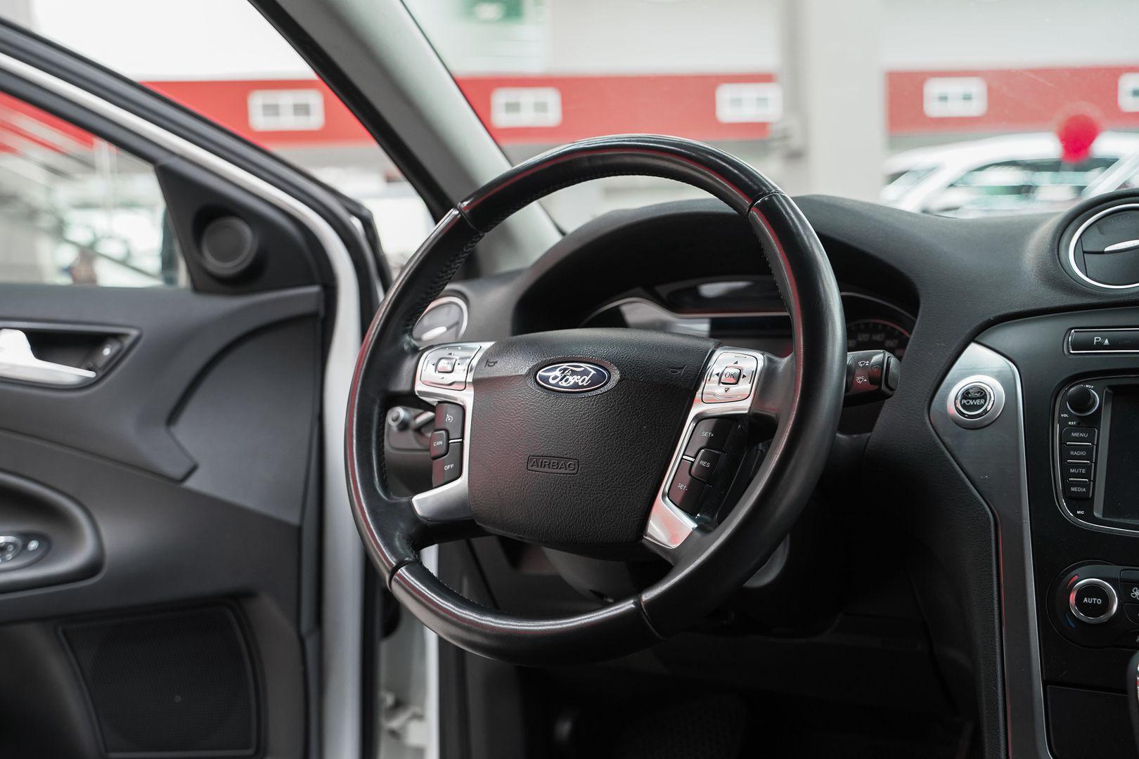 Ford Mondeo 2012, белый, ДЦ Орехово