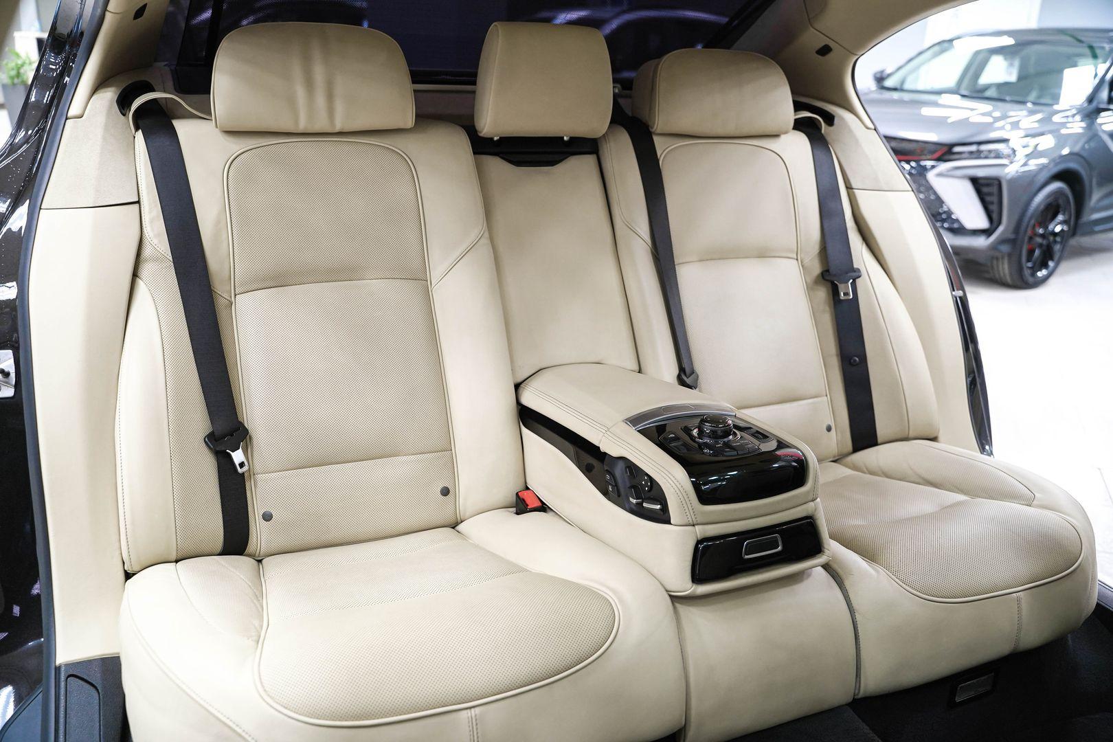 BMW 7 серии 2011, черный, ДЦ Орехово
