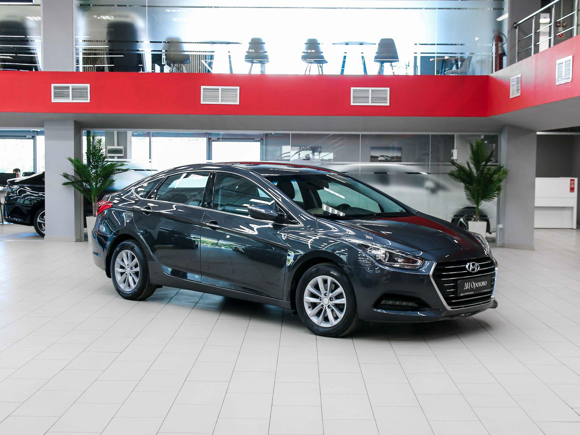 Hyundai i40 2016, серый, ДЦ Орехово