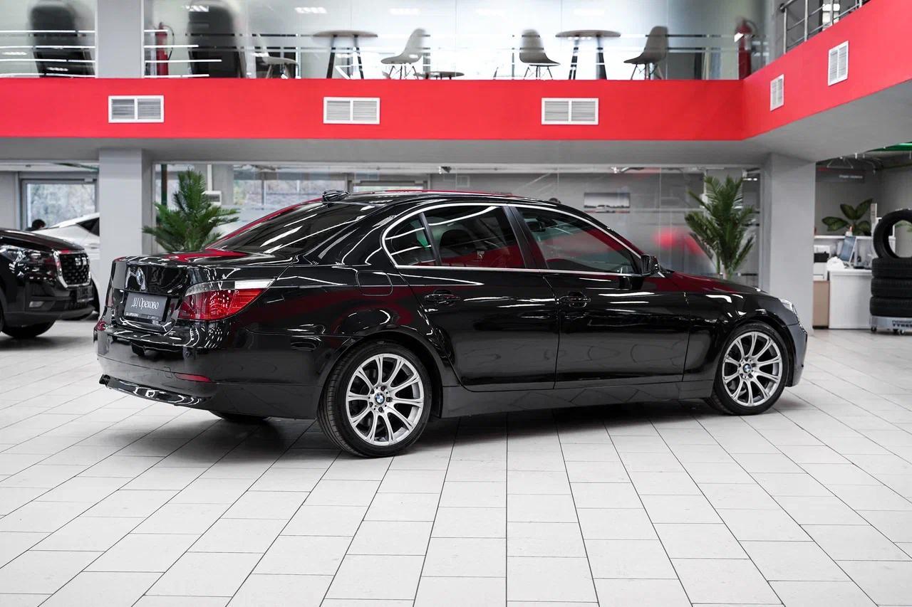 BMW 5 серии 2005, черный, ДЦ Орехово