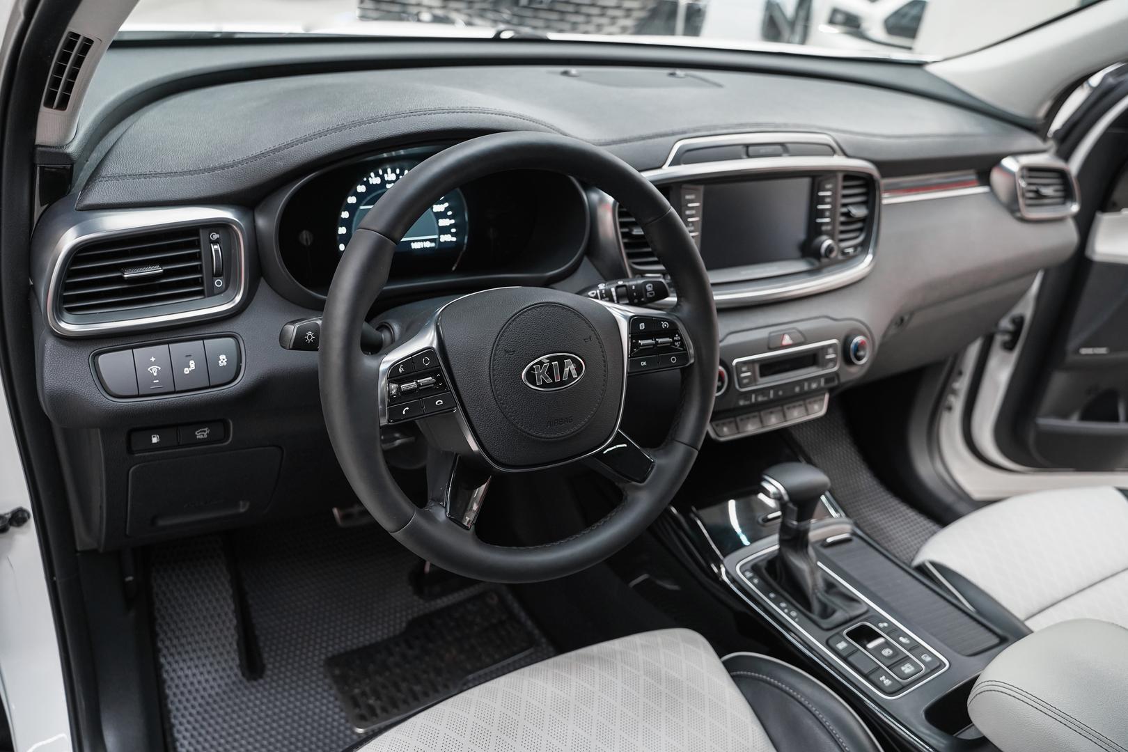 Kia Sorento 2018, белый, ДЦ Орехово