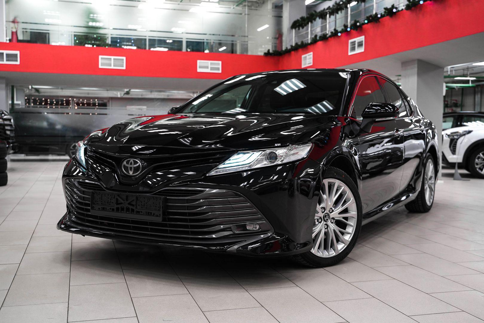 Toyota Camry 2018, черный, ДЦ Орехово