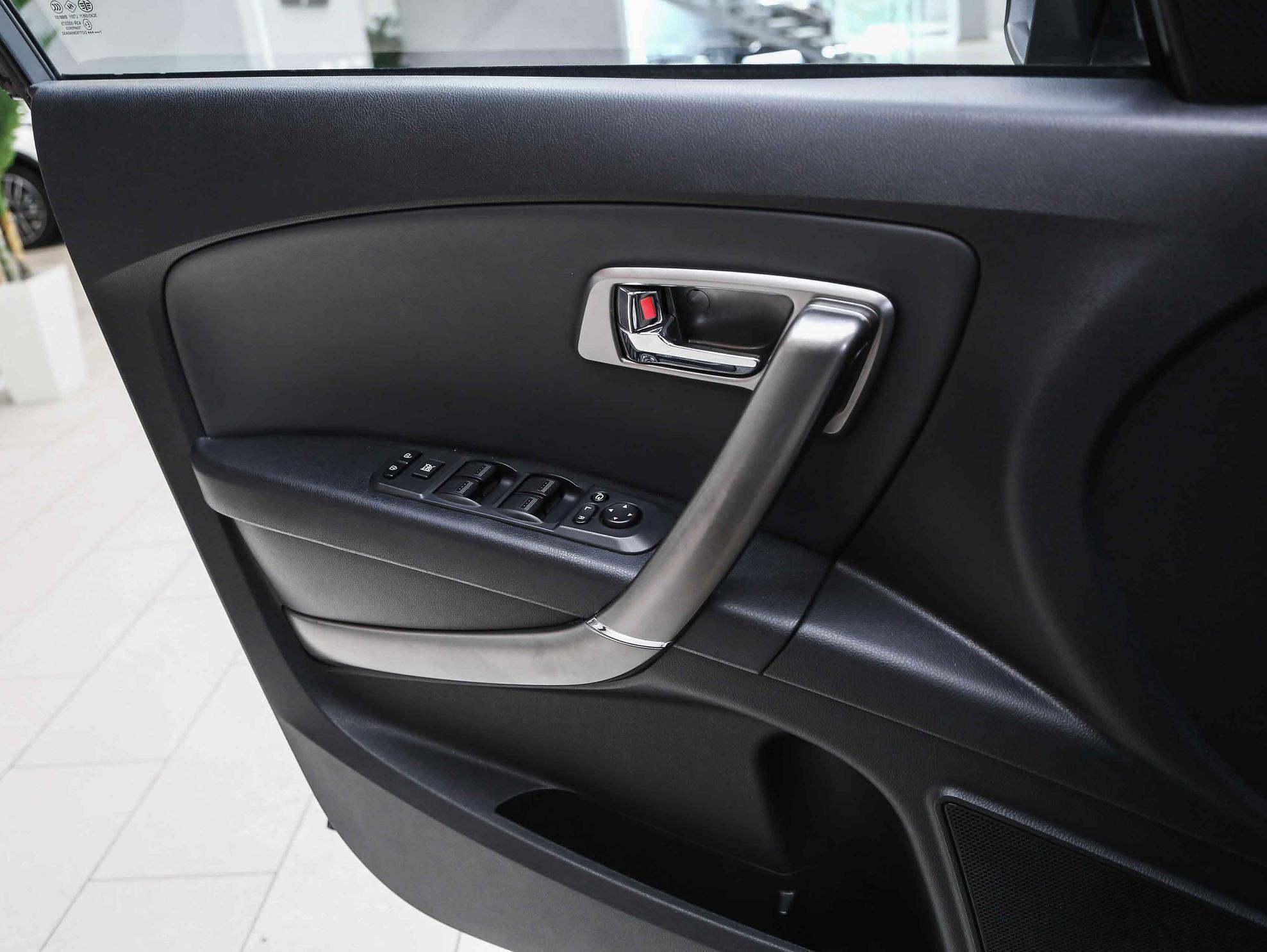FAW Besturn X80 2018, черный, ДЦ Орехово