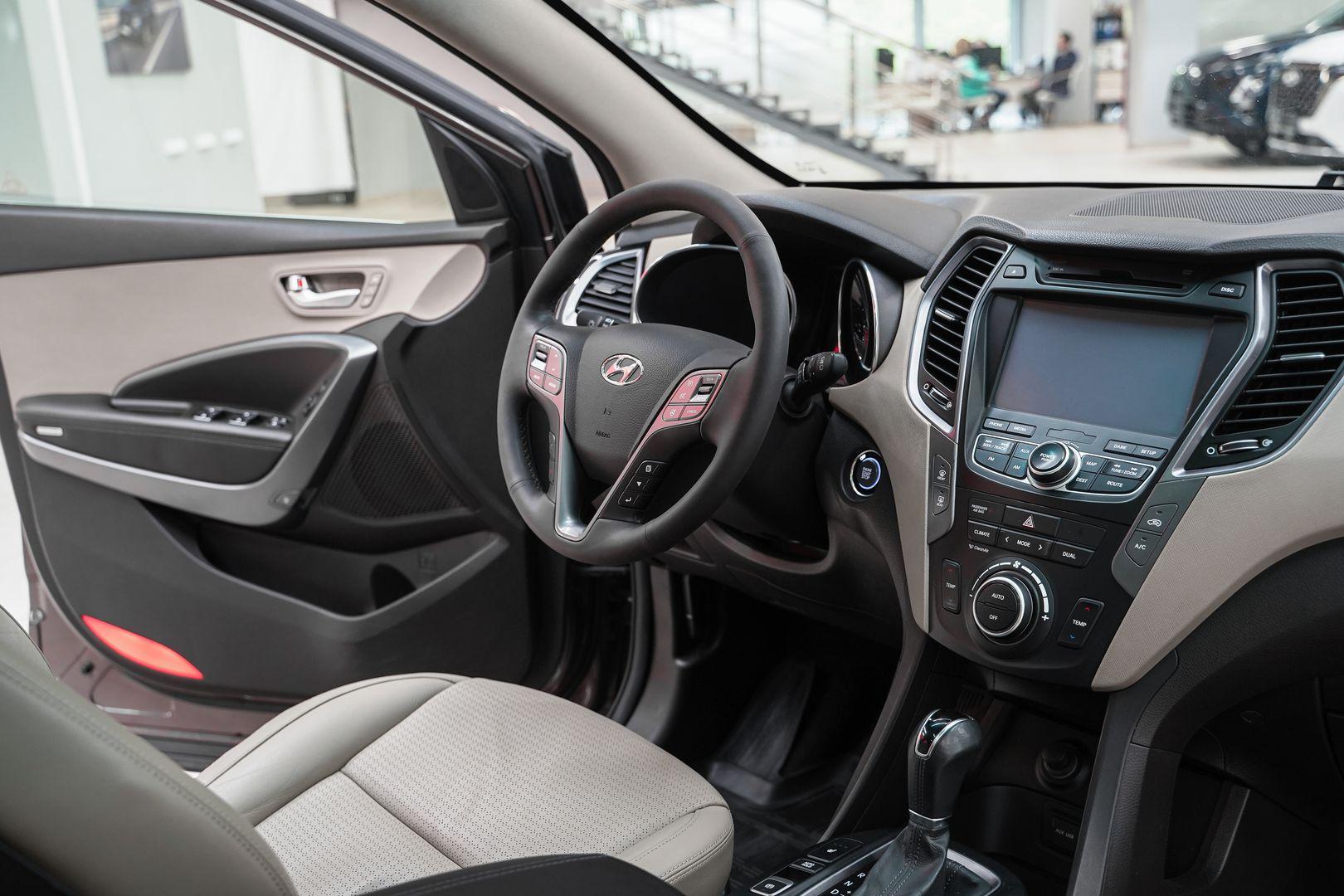 Hyundai Santa Fe 2013, коричневый, ДЦ Орехово