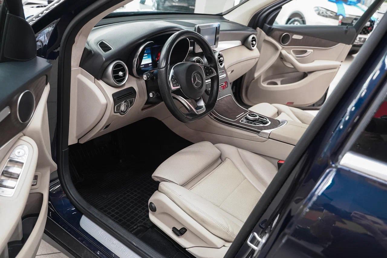 Mercedes-Benz GLC 2016, синий, ДЦ Орехово