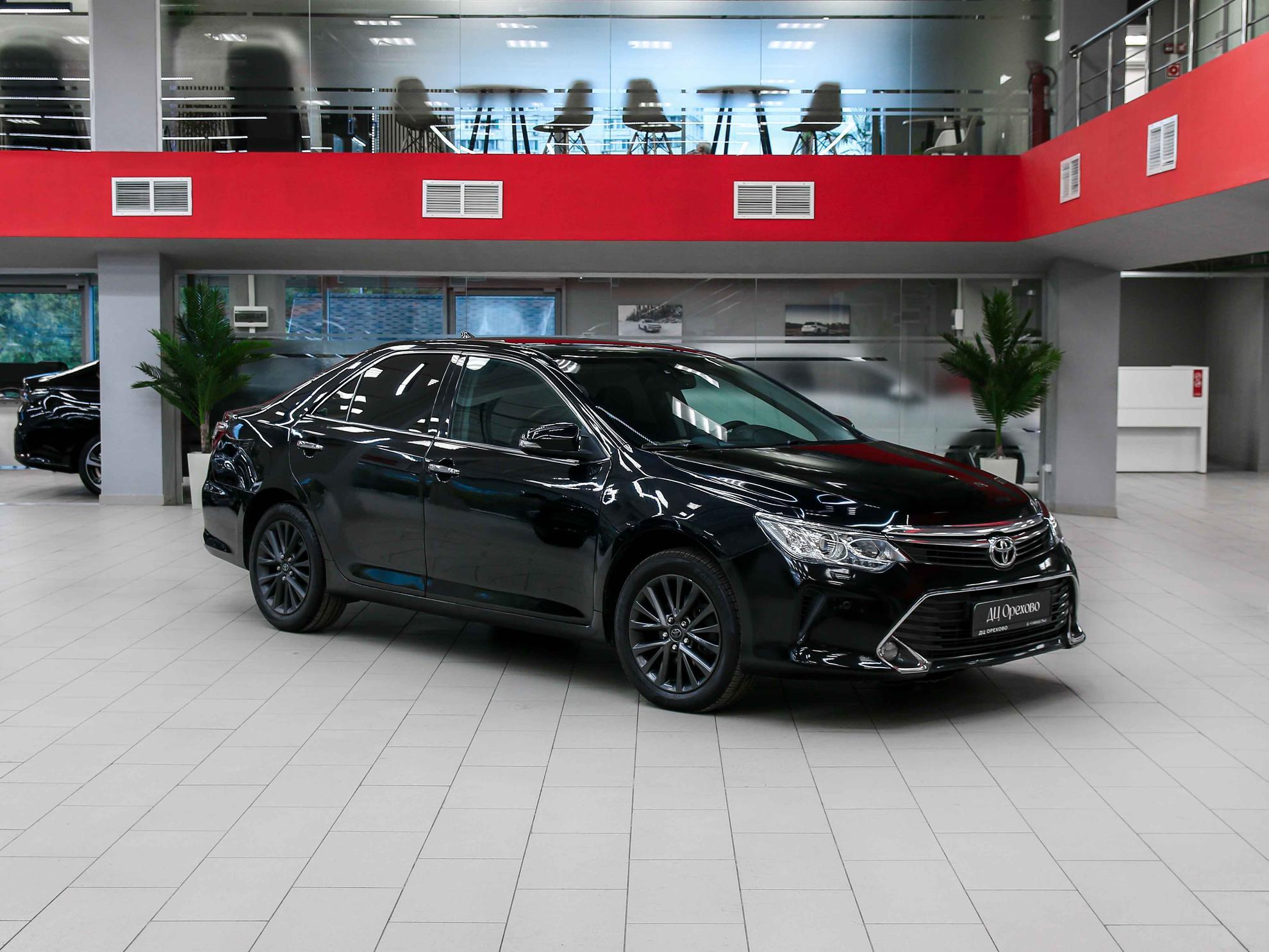Toyota Camry 2015, черный, ДЦ Орехово