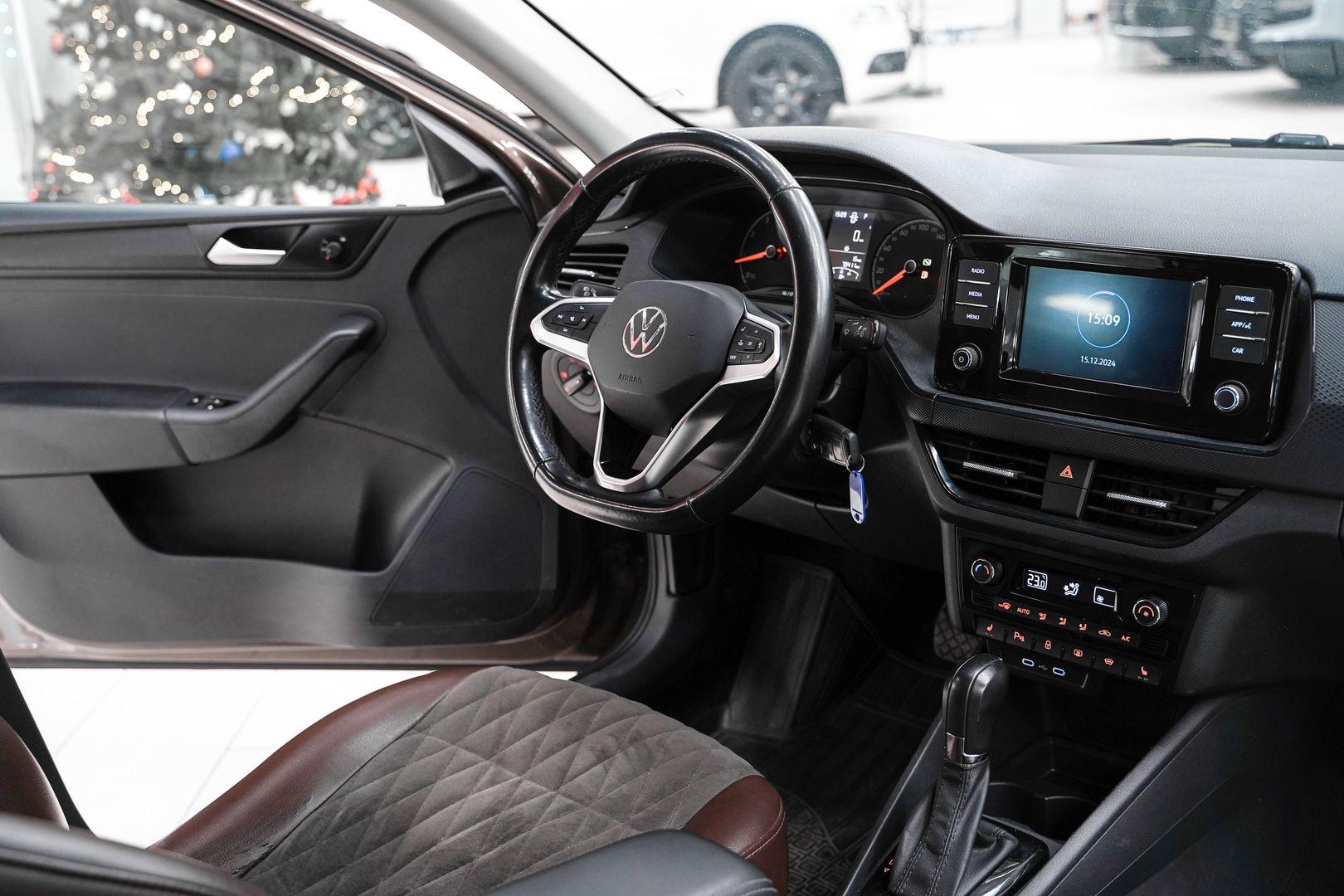 Volkswagen Polo 2021, коричневый, ДЦ Орехово