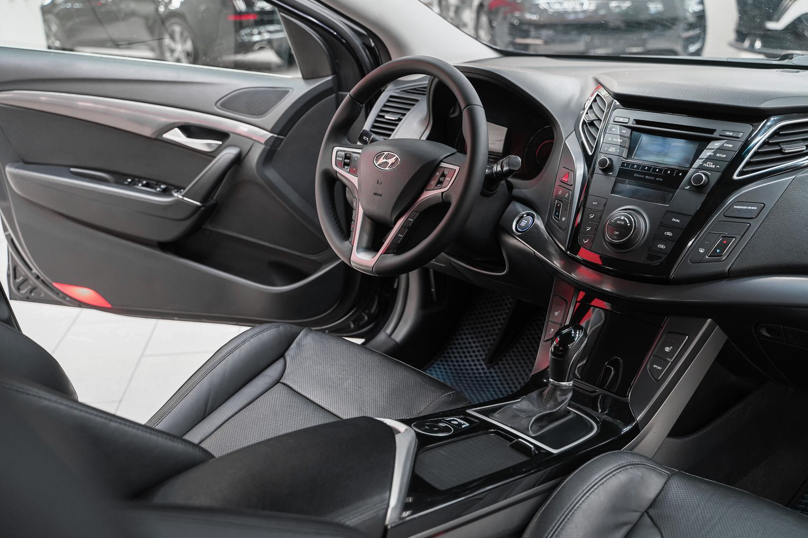 Hyundai i40 2013, синий, ДЦ Орехово