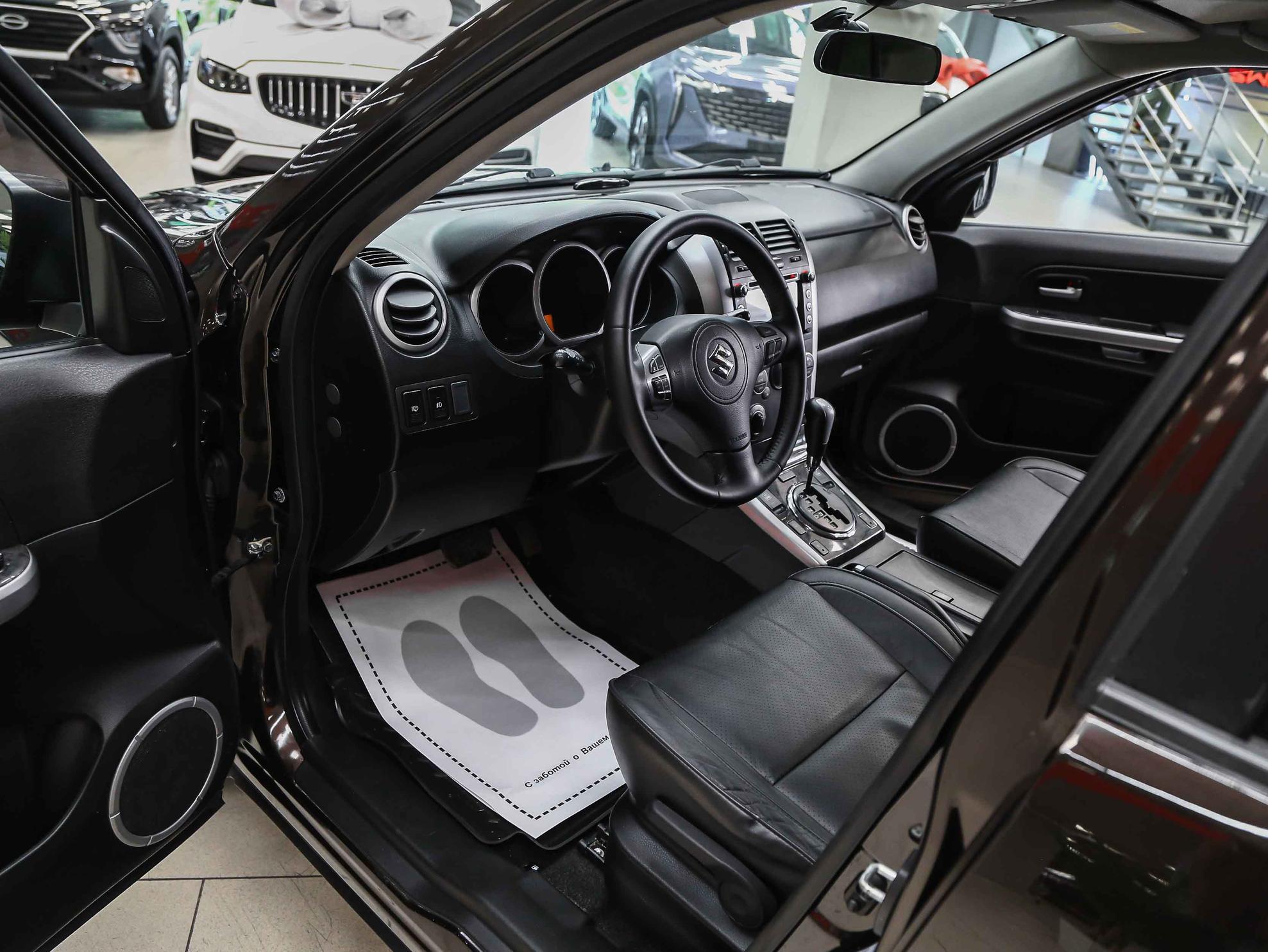 Suzuki Grand Vitara 2013, коричневый, ДЦ Орехово