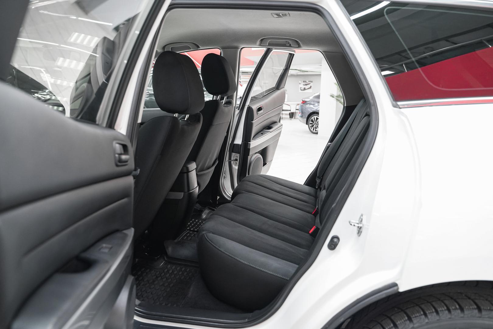 Mazda CX-7 2011, белый, ДЦ Орехово