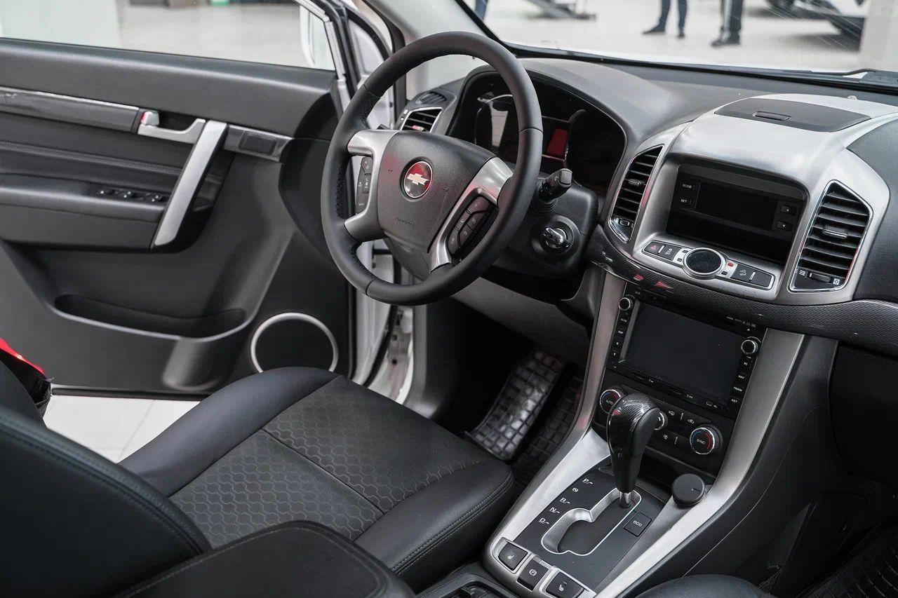 Chevrolet Captiva 2014, белый, ДЦ Орехово