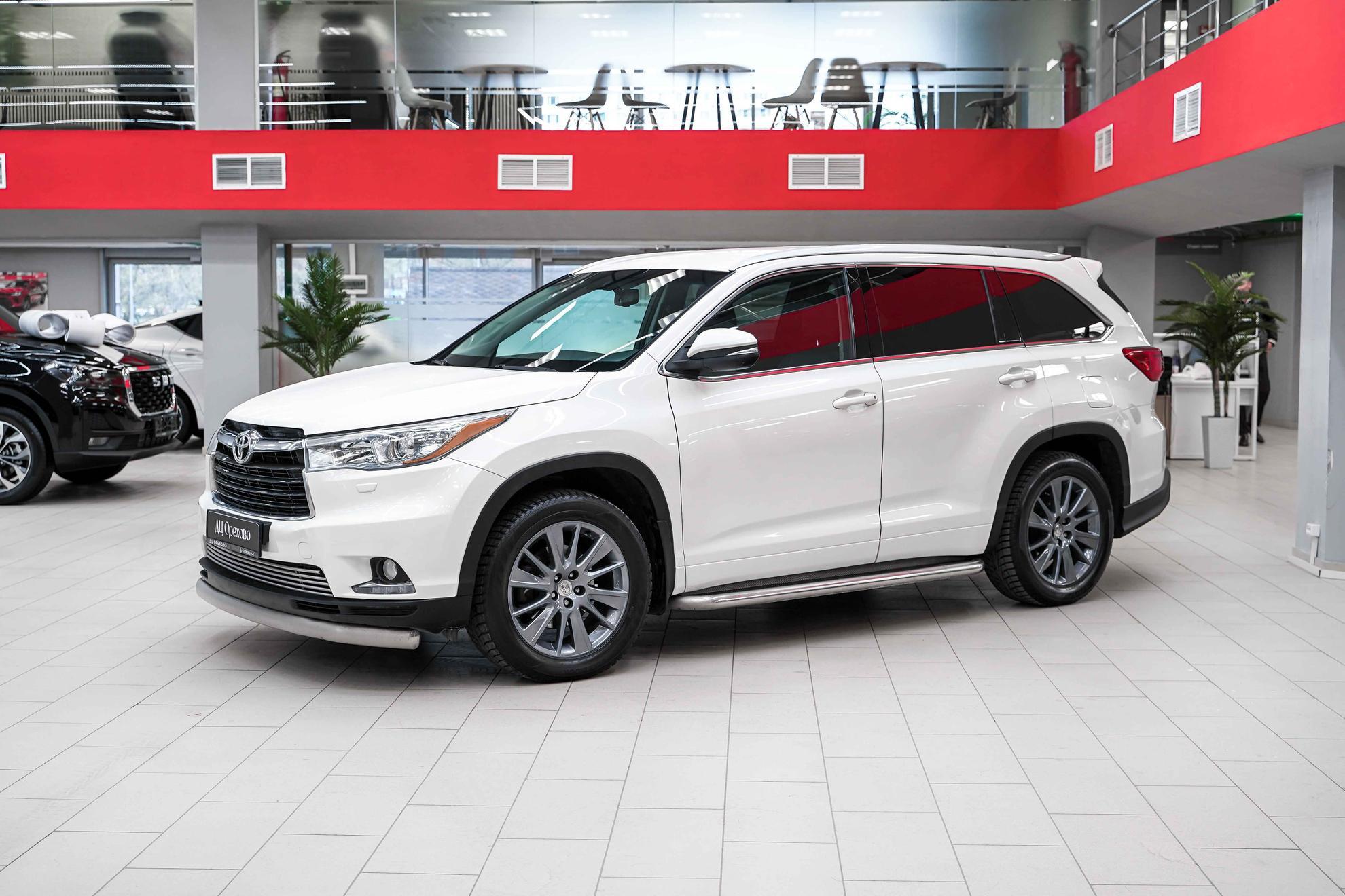 Toyota Highlander 2014, белый, ДЦ Орехово