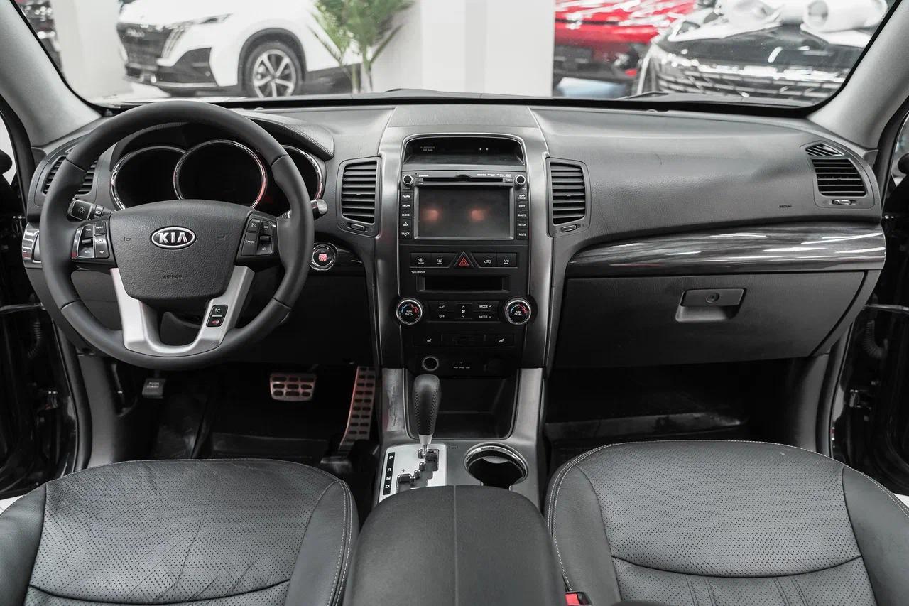 Kia Sorento 2012, черный, ДЦ Орехово