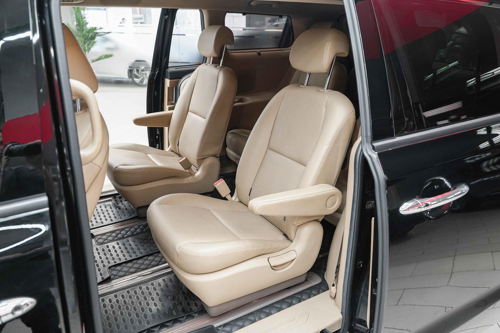 Kia Carnival 2020, черный, ДЦ Орехово